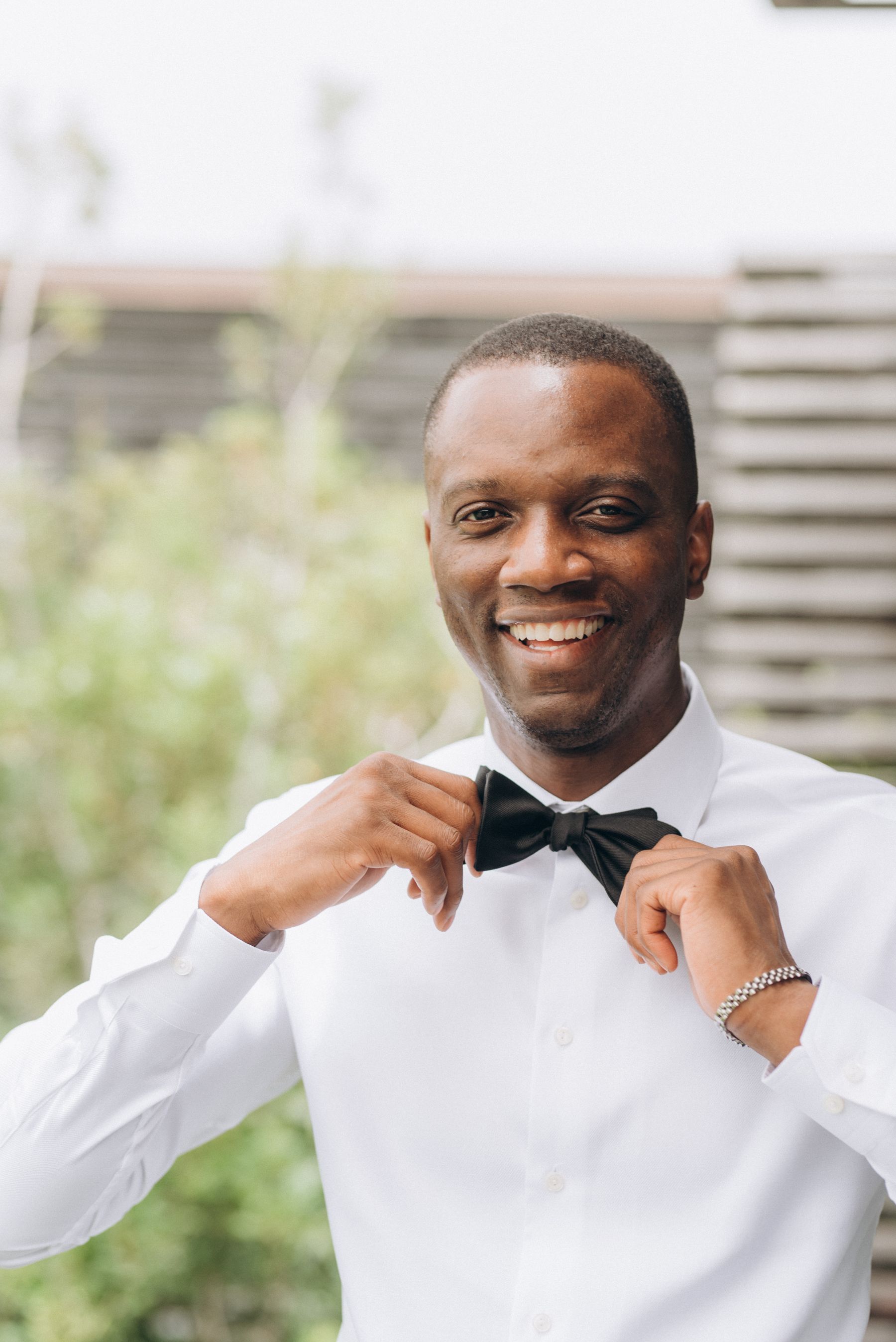 Romantic Seaside Celebration: Anna and Janny's Charming Wedding at Le Calette photo