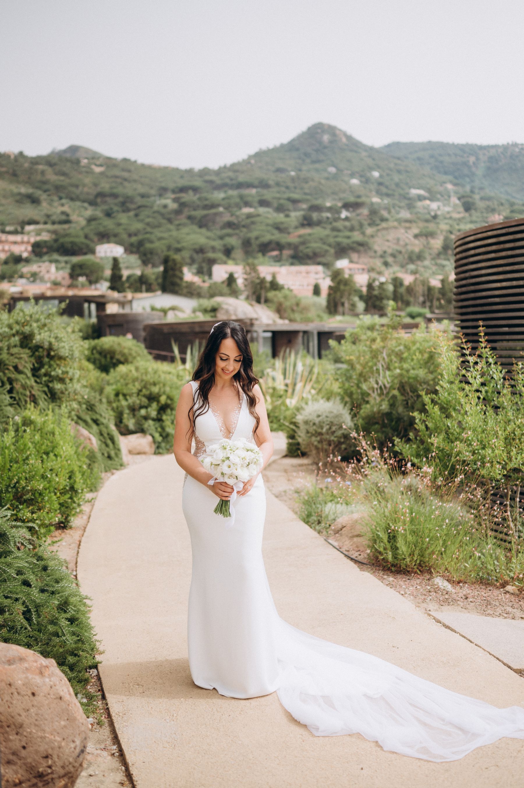 Romantic Seaside Celebration: Anna and Janny's Charming Wedding at Le Calette photo