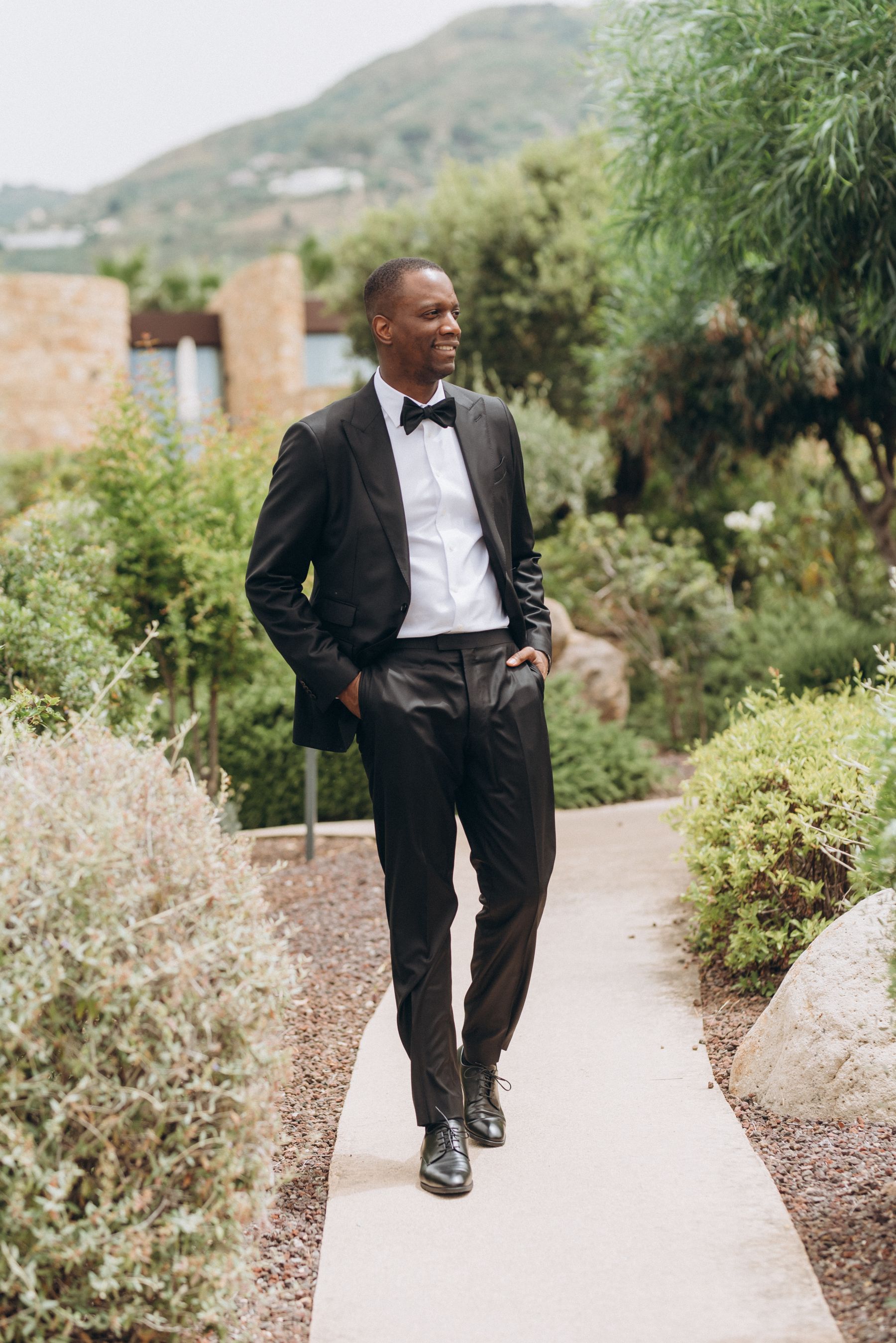 Romantic Seaside Celebration: Anna and Janny's Charming Wedding at Le Calette photo