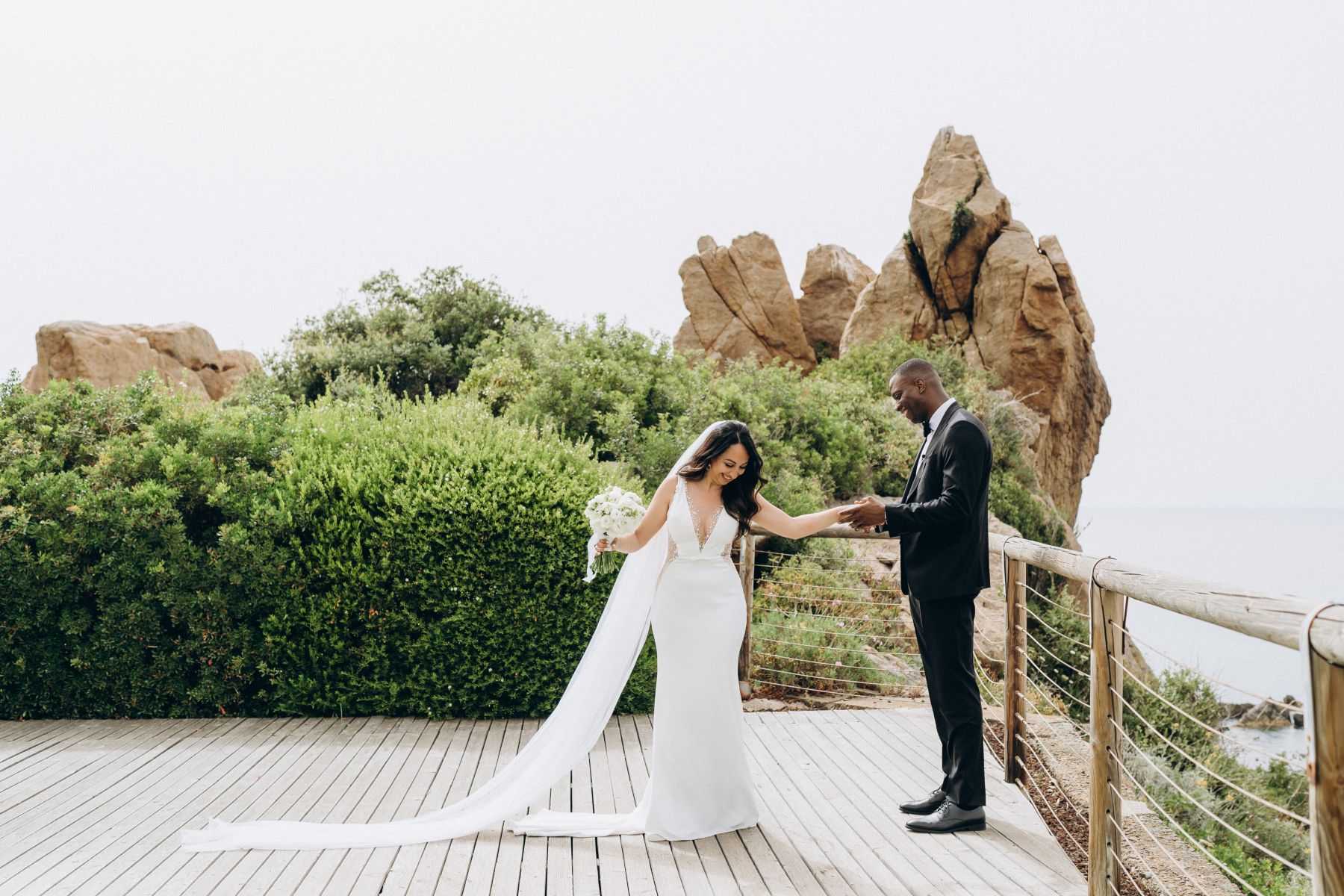 Romantic Seaside Celebration: Anna and Janny's Charming Wedding at Le Calette photo
