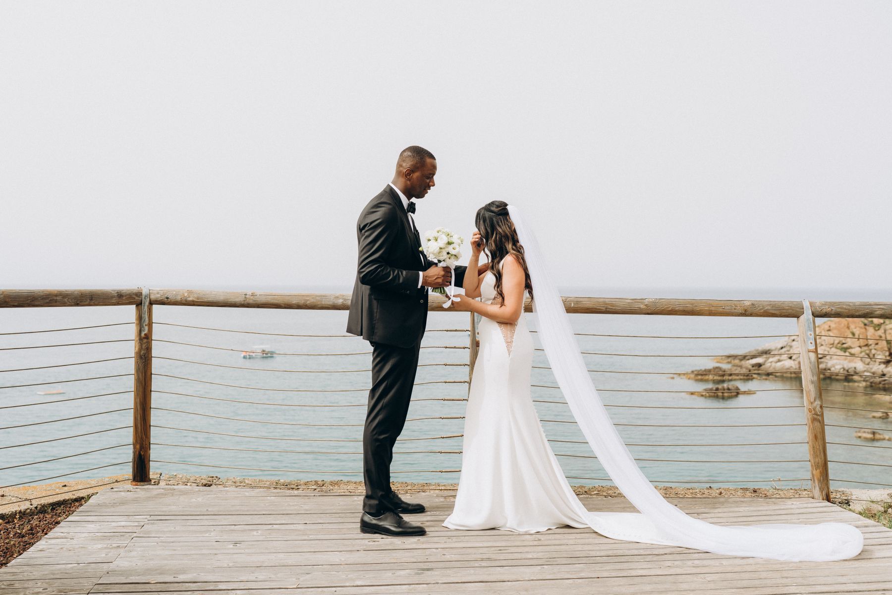 Romantic Seaside Celebration: Anna and Janny's Charming Wedding at Le Calette photo