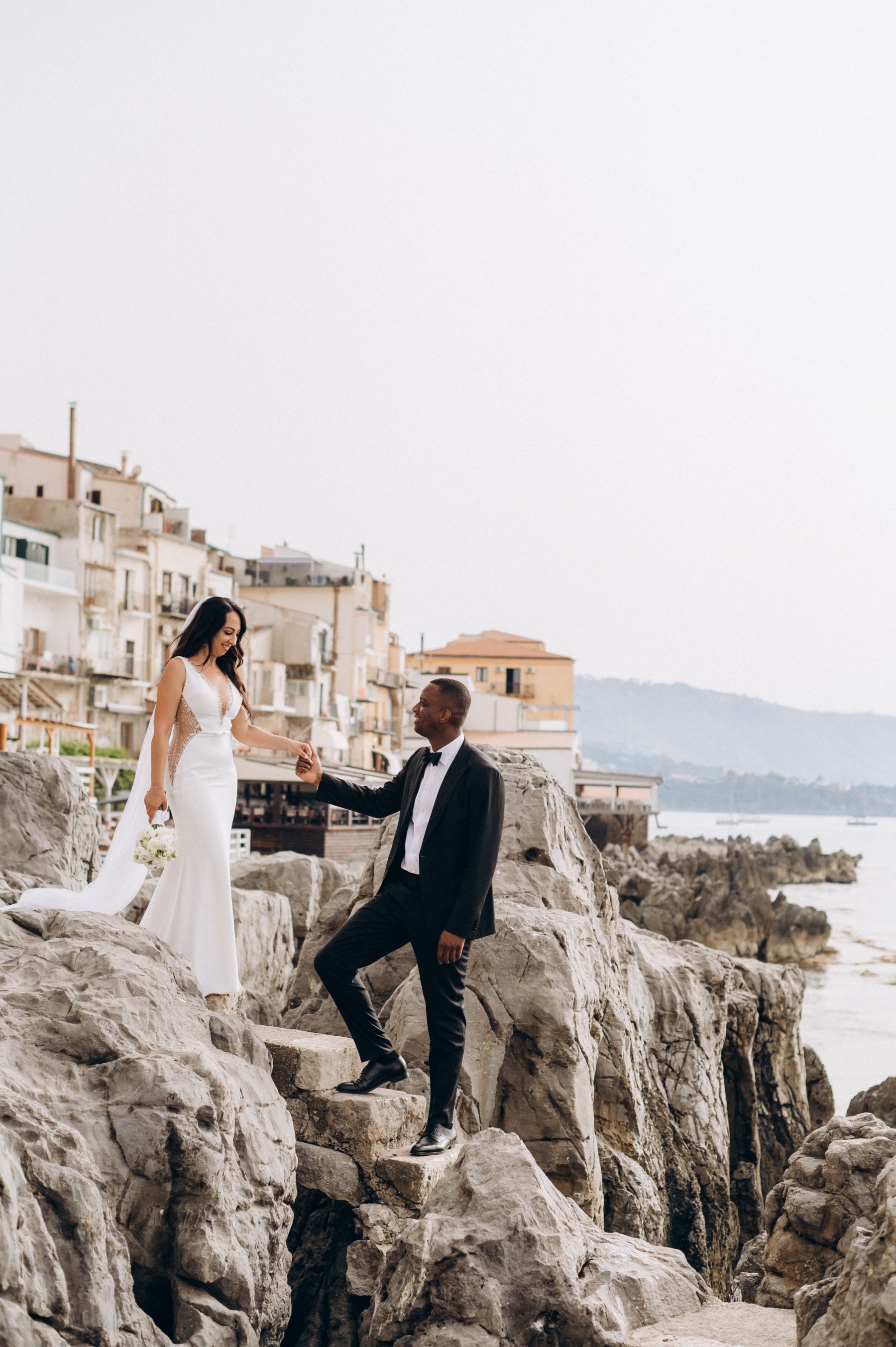Romantic Seaside Celebration: Anna and Janny's Charming Wedding at Le Calette photo