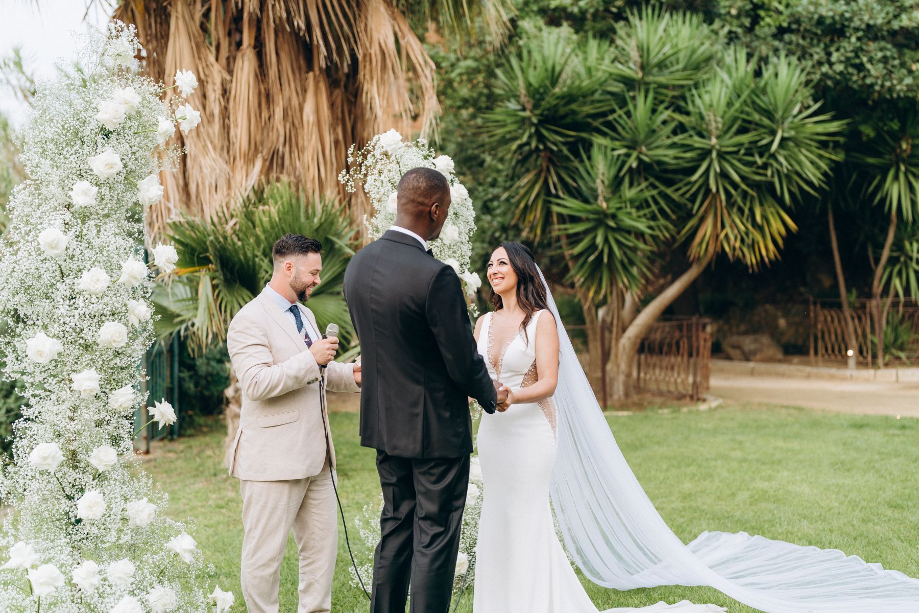 Romantic Seaside Celebration: Anna and Janny's Charming Wedding at Le Calette photo