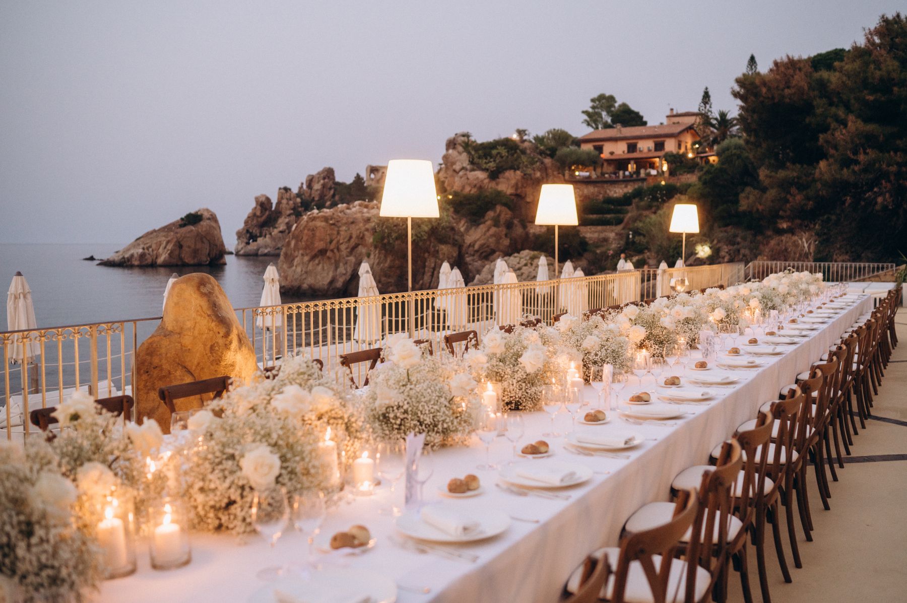 Romantic Seaside Celebration: Anna and Janny's Charming Wedding at Le Calette photo