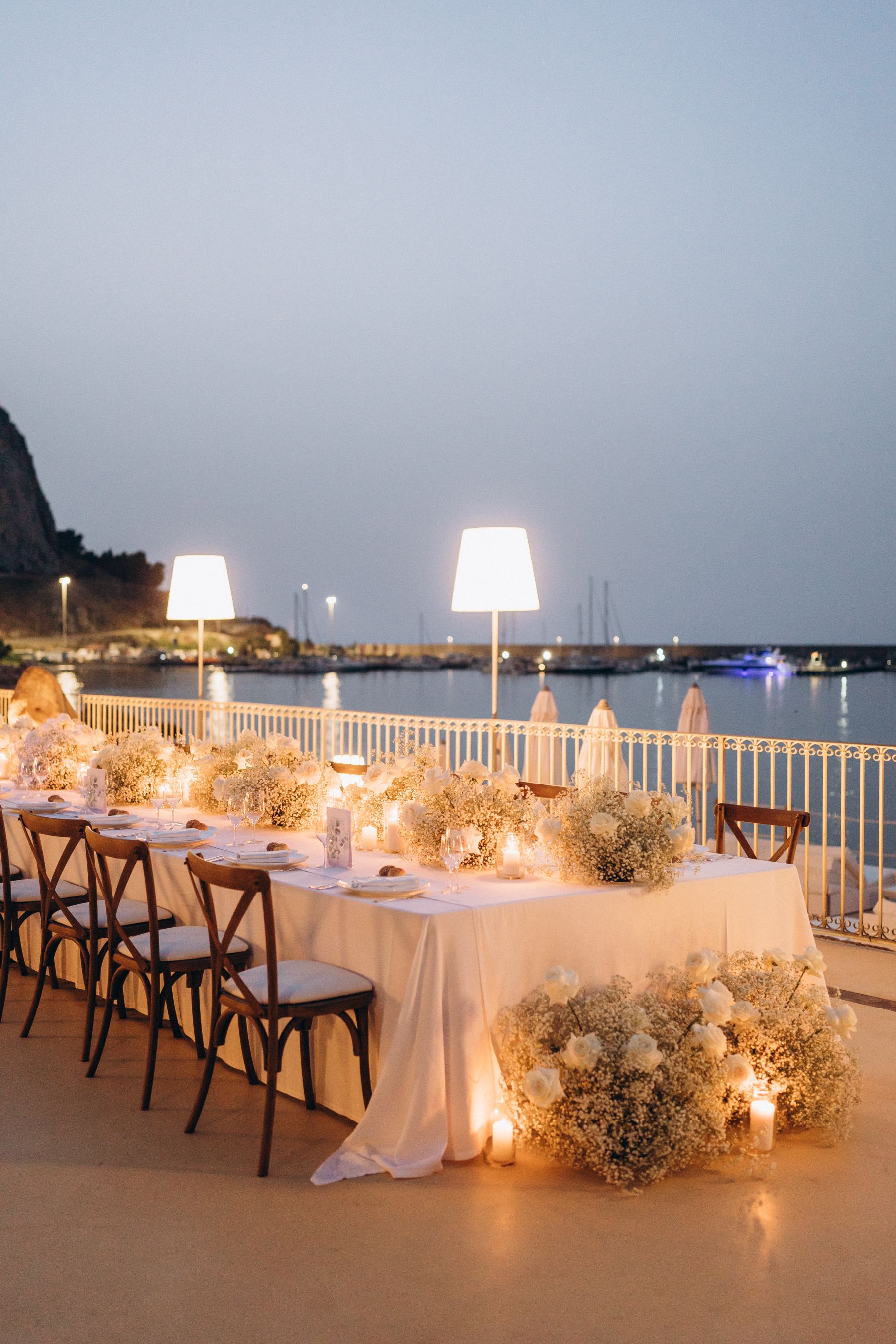 Romantic Seaside Celebration: Anna and Janny's Charming Wedding at Le Calette photo