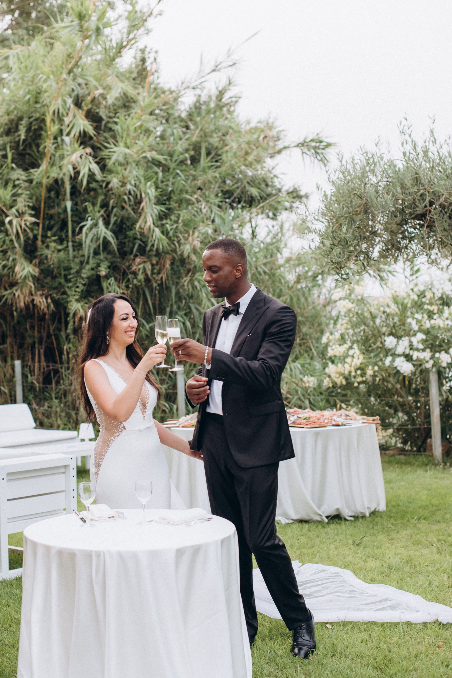 Romantic Seaside Celebration: Anna and Janny's Charming Wedding at Le Calette photo