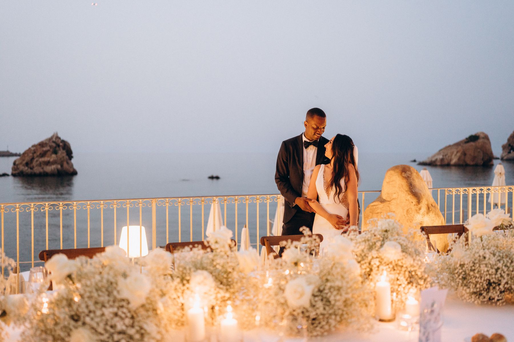 Romantic Seaside Celebration: Anna and Janny's Charming Wedding at Le Calette photo