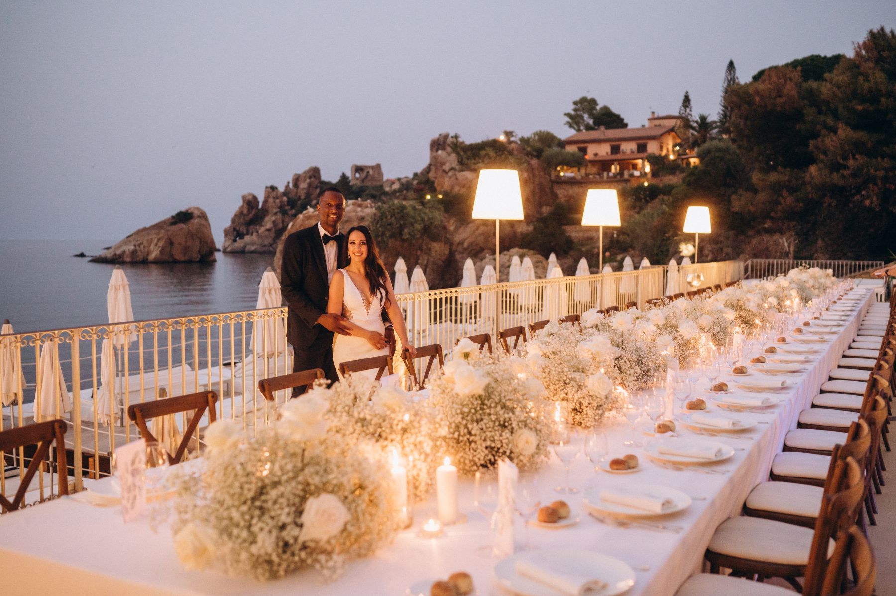 Romantic Seaside Celebration: Anna and Janny's Charming Wedding at Le Calette photo