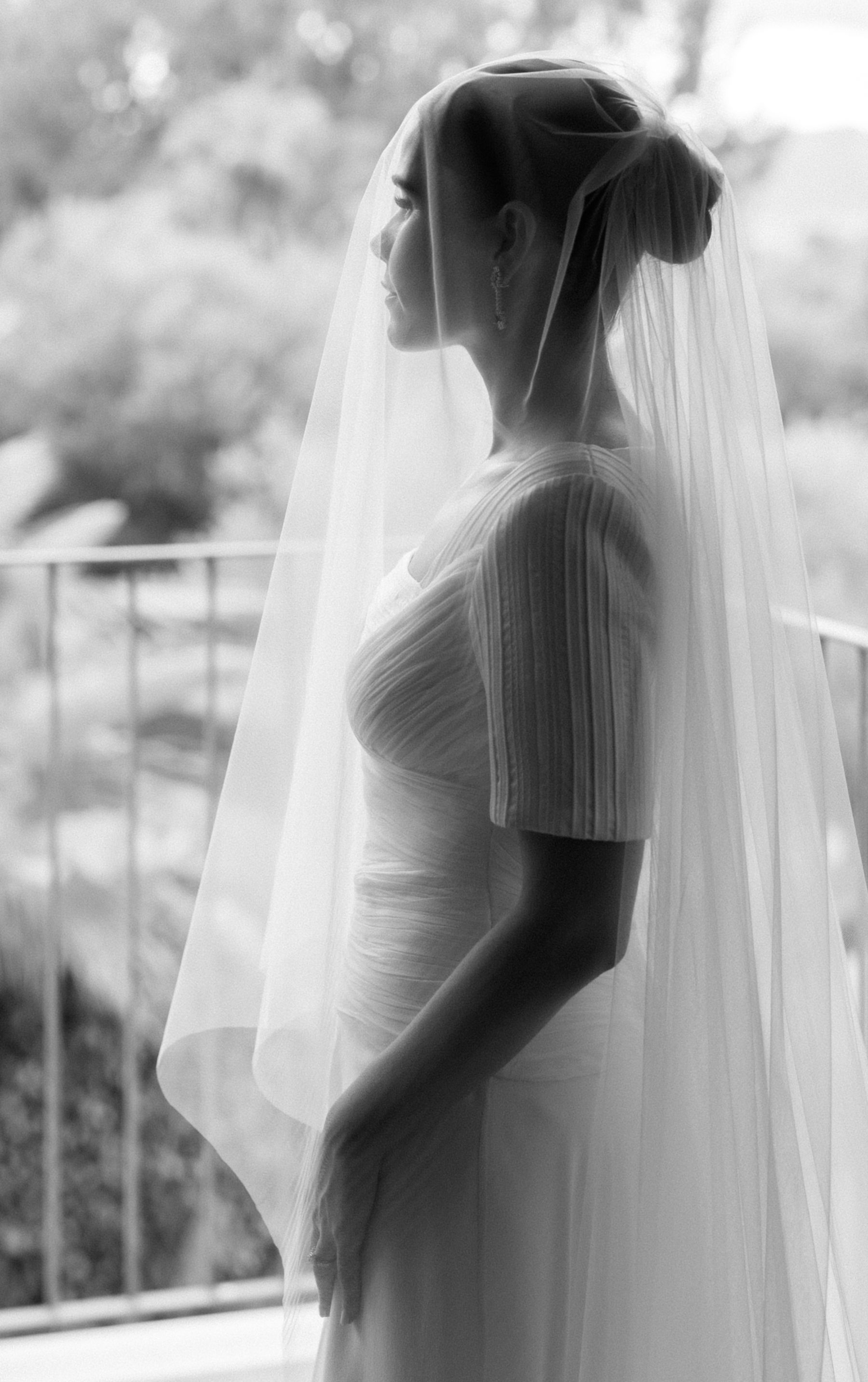 A Mediterranean Summer Love Story: Claudia and Borja's Colorful Wedding at La Huerta del Peñalen photo