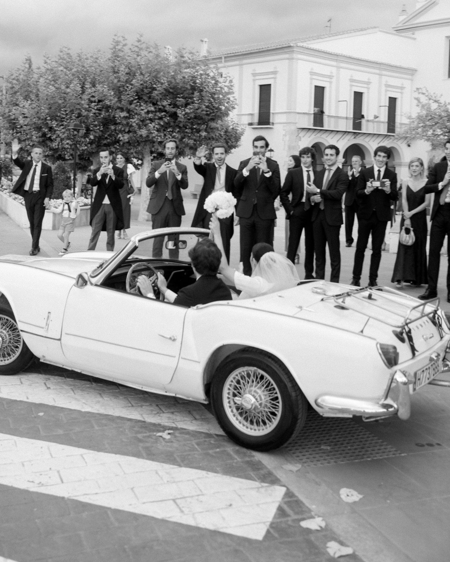 A Mediterranean Summer Love Story: Claudia and Borja's Colorful Wedding at La Huerta del Peñalen photo
