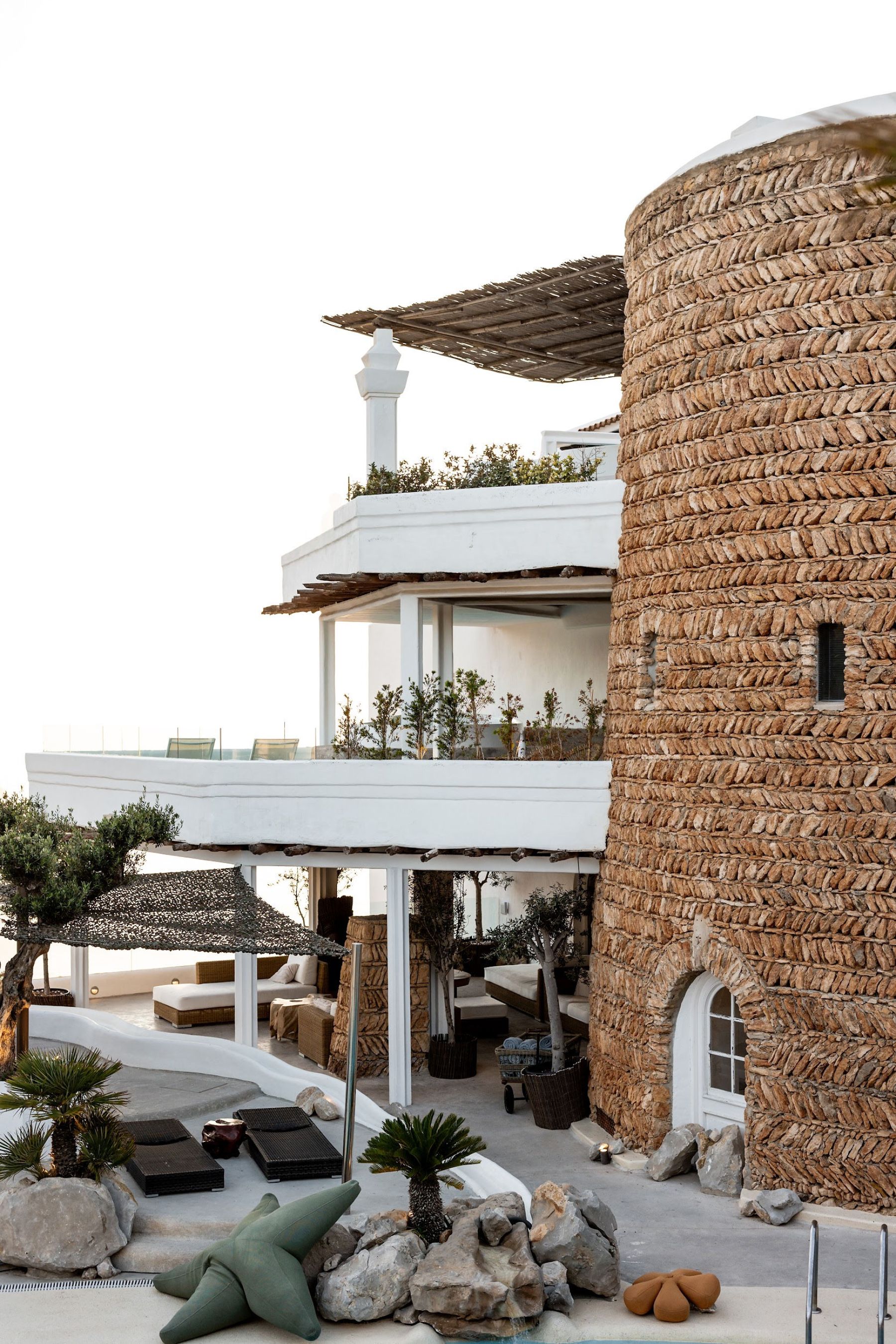 Cliffside Romance: Jaime and Vartan's Intimate Wedding at Hacienda Na Xamena photo