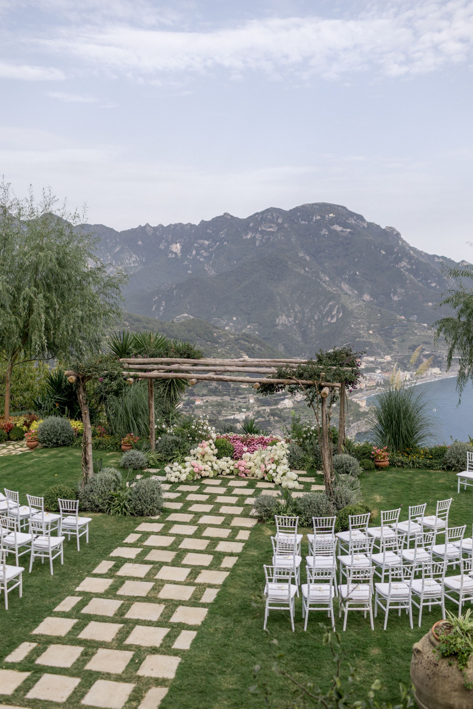A Love Story from Instagram to the Amalfi Coast: Renee &amp; Joseph’s Dreamy Wedding at Villa Eva photo