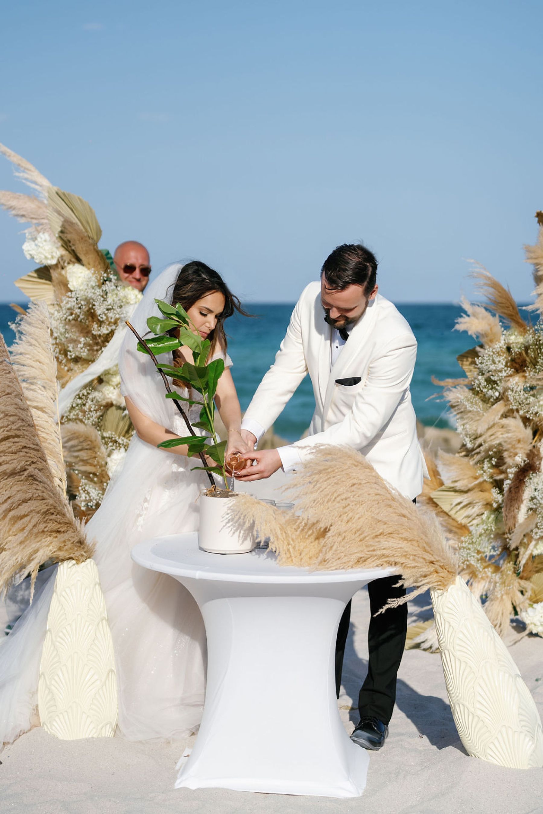 A Tropical Romance: Kimberly &amp; Ruslan's Dream Wedding at The Palms Hotel &amp; Spa photo