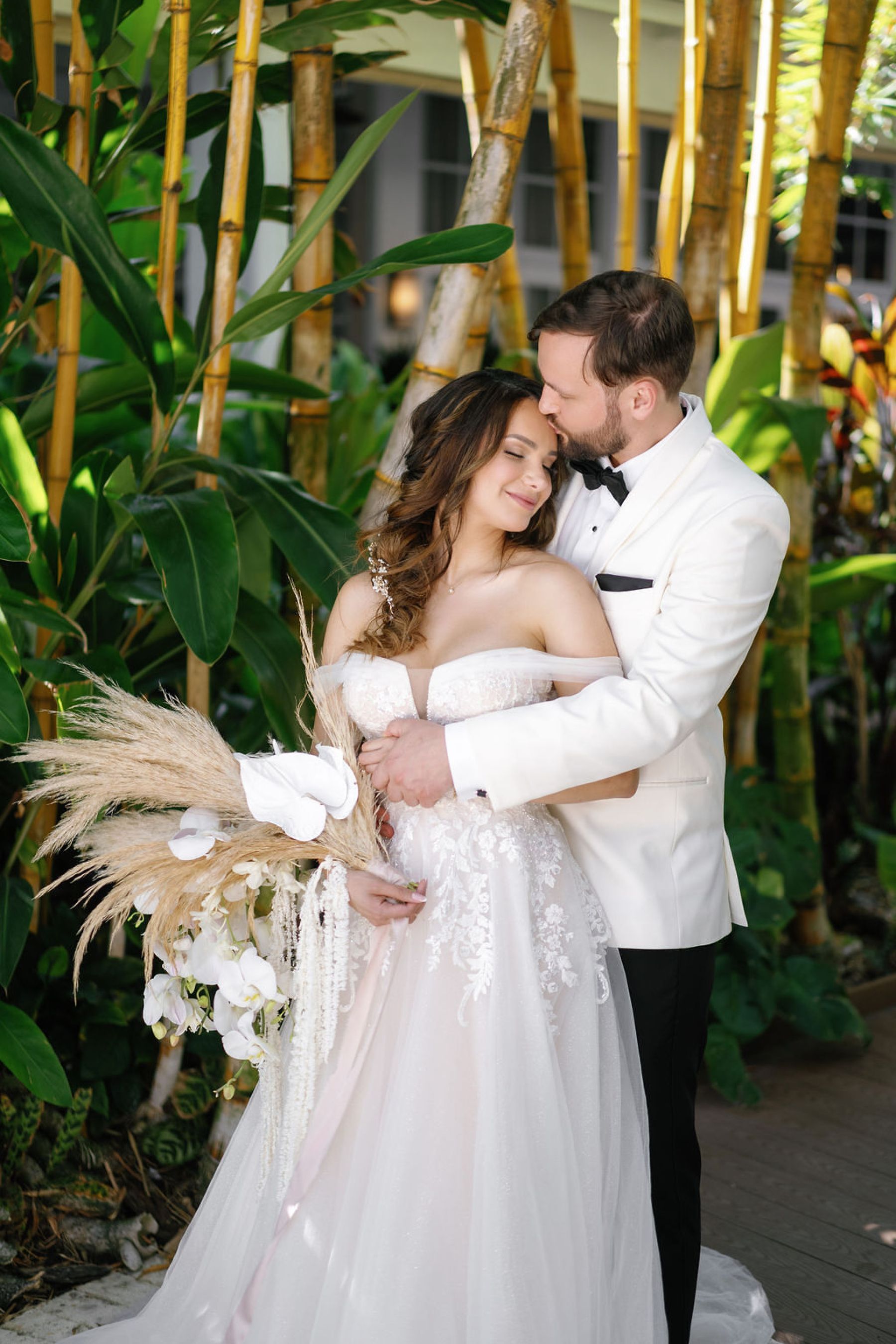 A Tropical Romance: Kimberly &amp; Ruslan's Dream Wedding at The Palms Hotel &amp; Spa photo