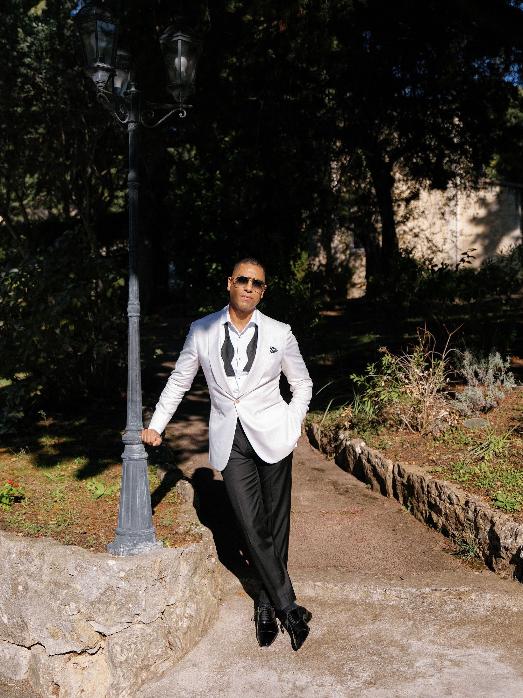 From Tinder to the French Riviera: Yana &amp; Aston’s Dream Wedding at Domaine du Mont Leuze photo