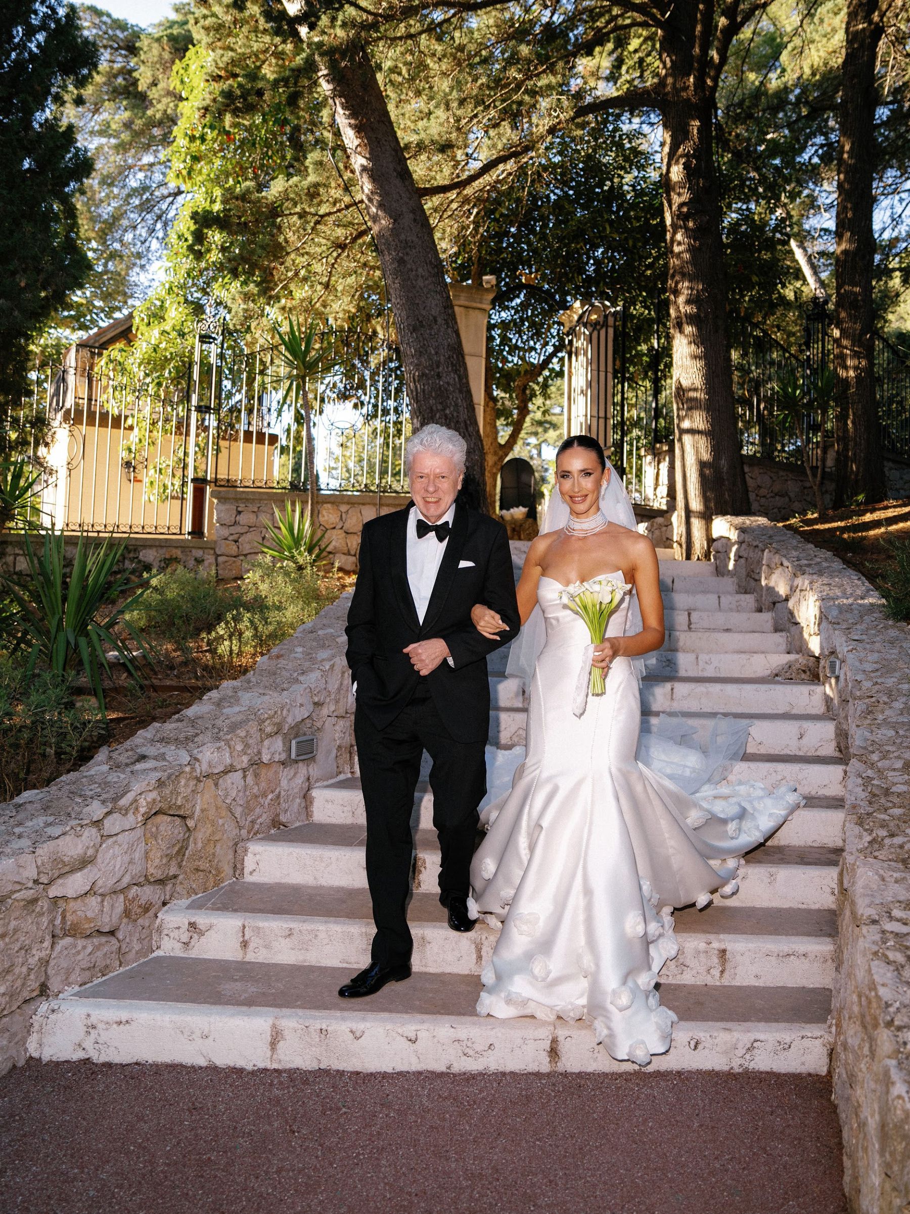 From Tinder to the French Riviera: Yana &amp; Aston’s Dream Wedding at Domaine du Mont Leuze photo