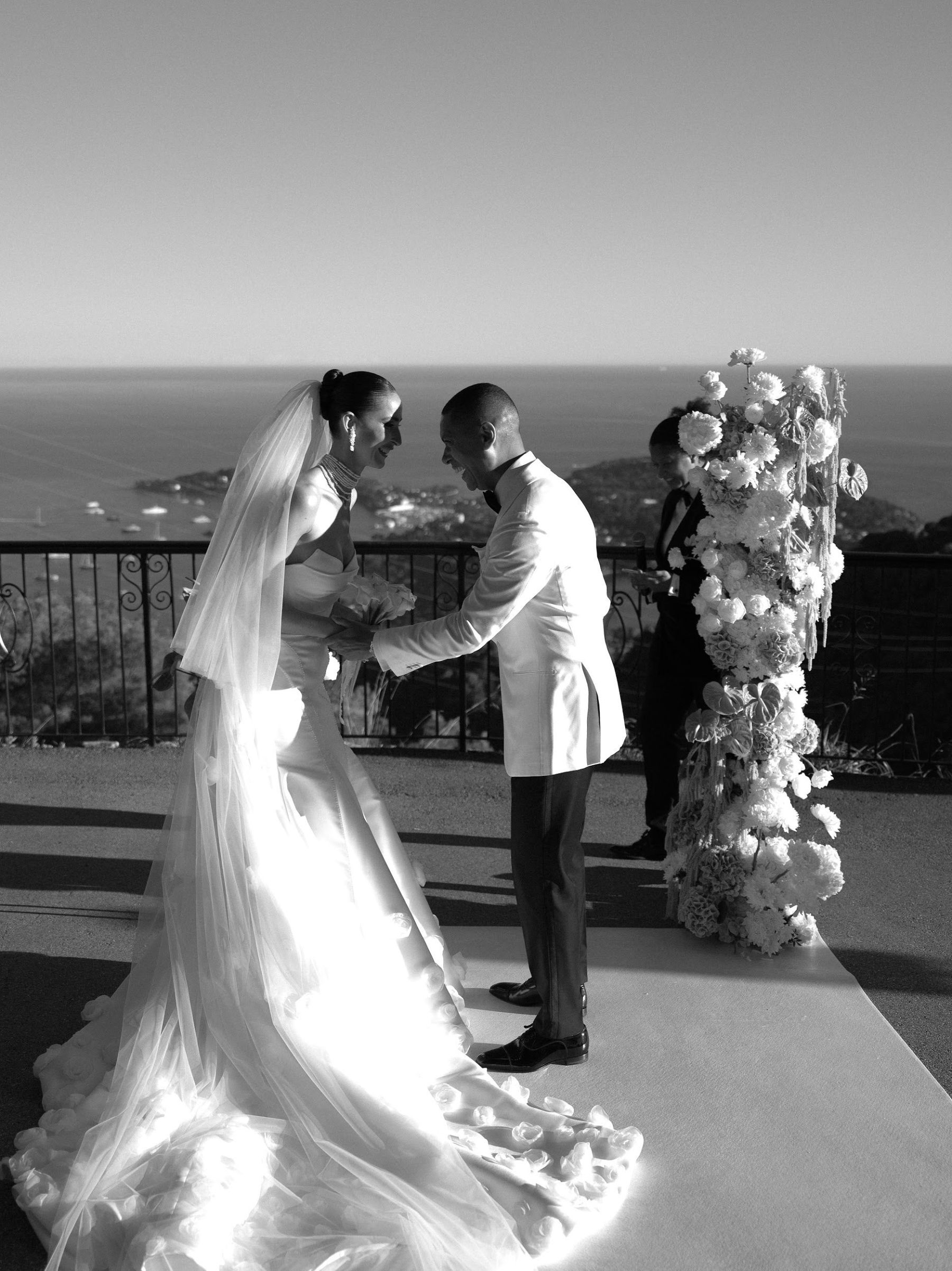 From Tinder to the French Riviera: Yana &amp; Aston’s Dream Wedding at Domaine du Mont Leuze photo