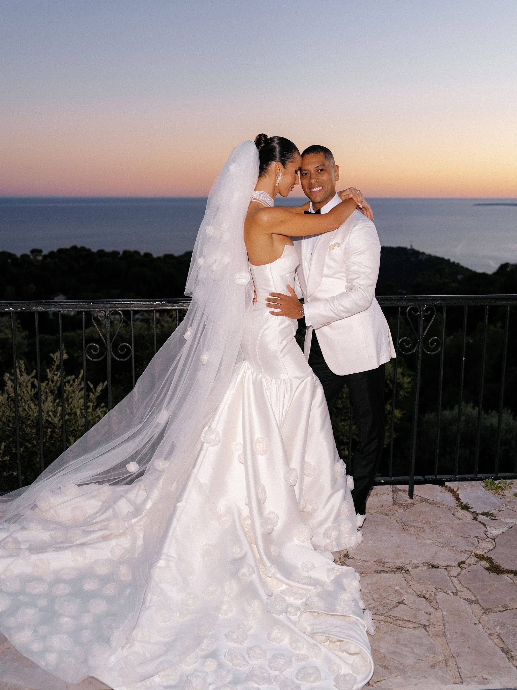 From Tinder to the French Riviera: Yana &amp; Aston’s Dream Wedding at Domaine du Mont Leuze photo