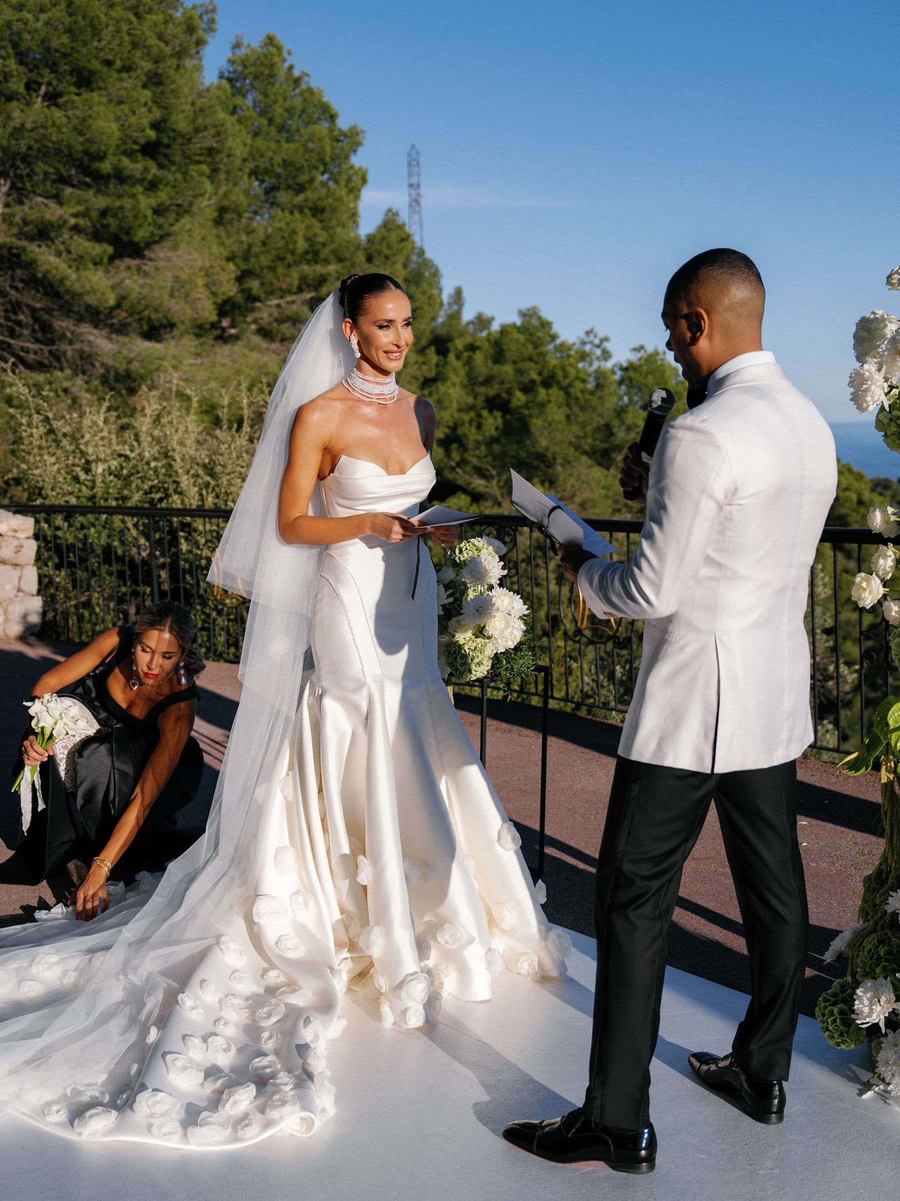 From Tinder to the French Riviera: Yana &amp; Aston’s Dream Wedding at Domaine du Mont Leuze photo