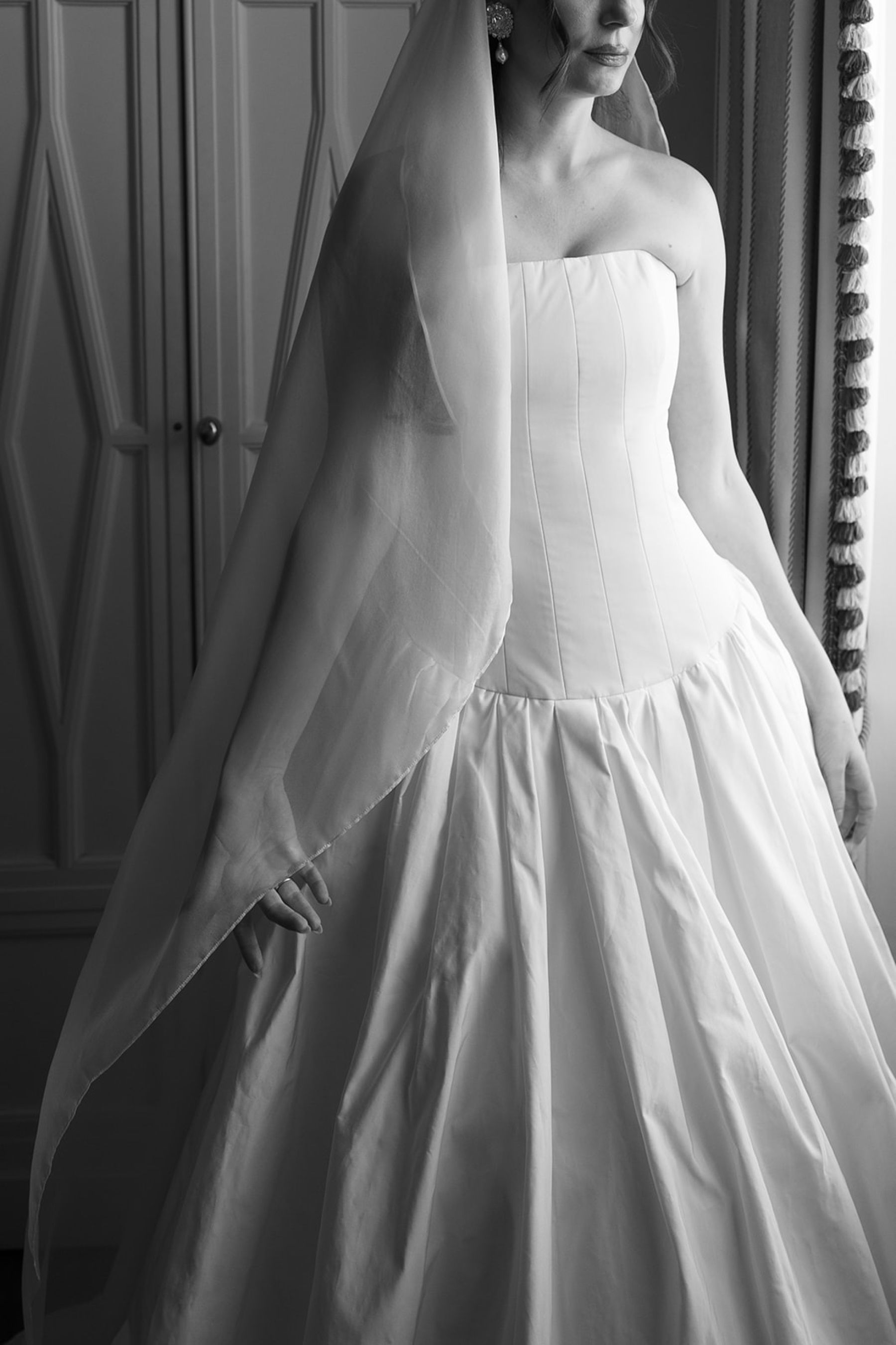 Shimmering Vows in Rome: Anda &amp; Leonardo’s Enchanting Wedding at Villa Aurelia photo