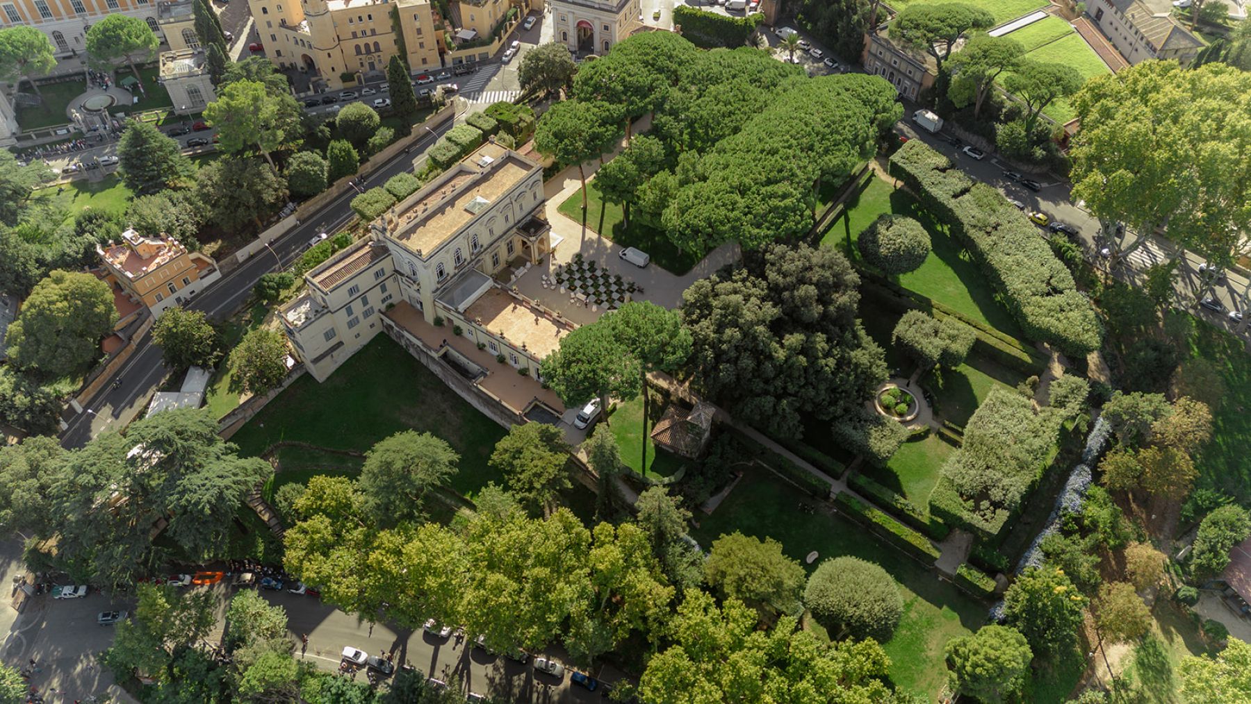 Shimmering Vows in Rome: Anda &amp; Leonardo’s Enchanting Wedding at Villa Aurelia photo
