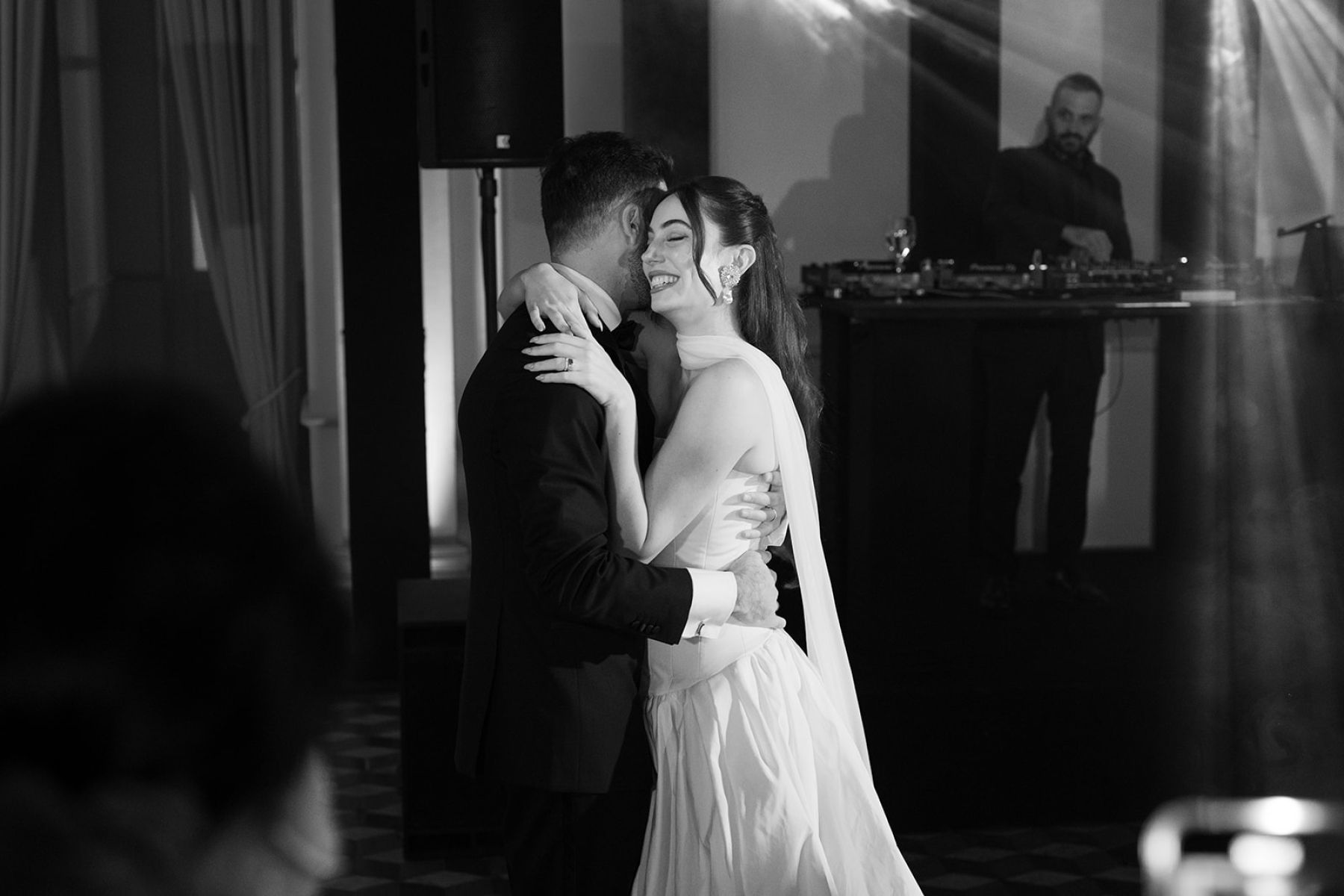Shimmering Vows in Rome: Anda &amp; Leonardo’s Enchanting Wedding at Villa Aurelia photo