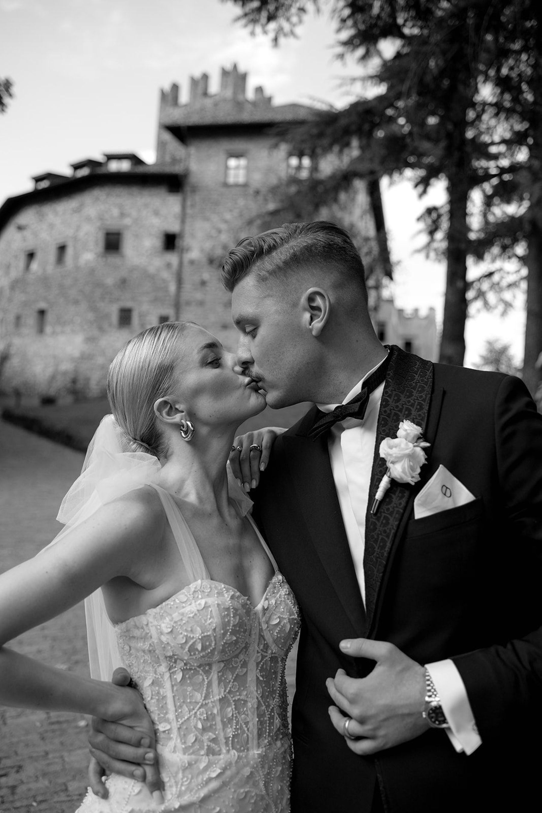 Two Hearts, One Castle: Kristin and Josef's Spellbinding Black and White Wedding at Schloss Freudenstein photo
