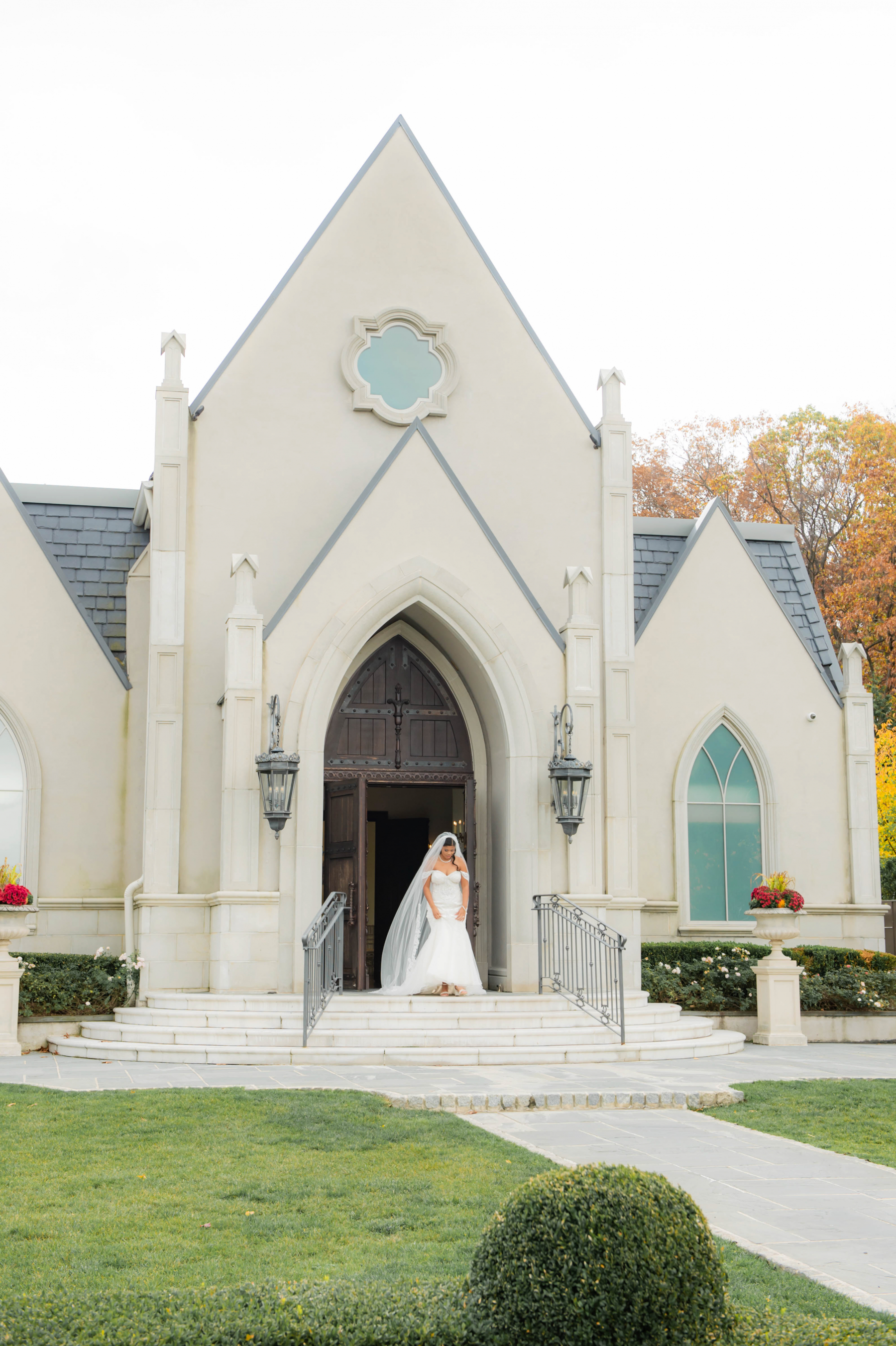 Victoria and Kourtney’s Wedding at the Park Chateau photo
