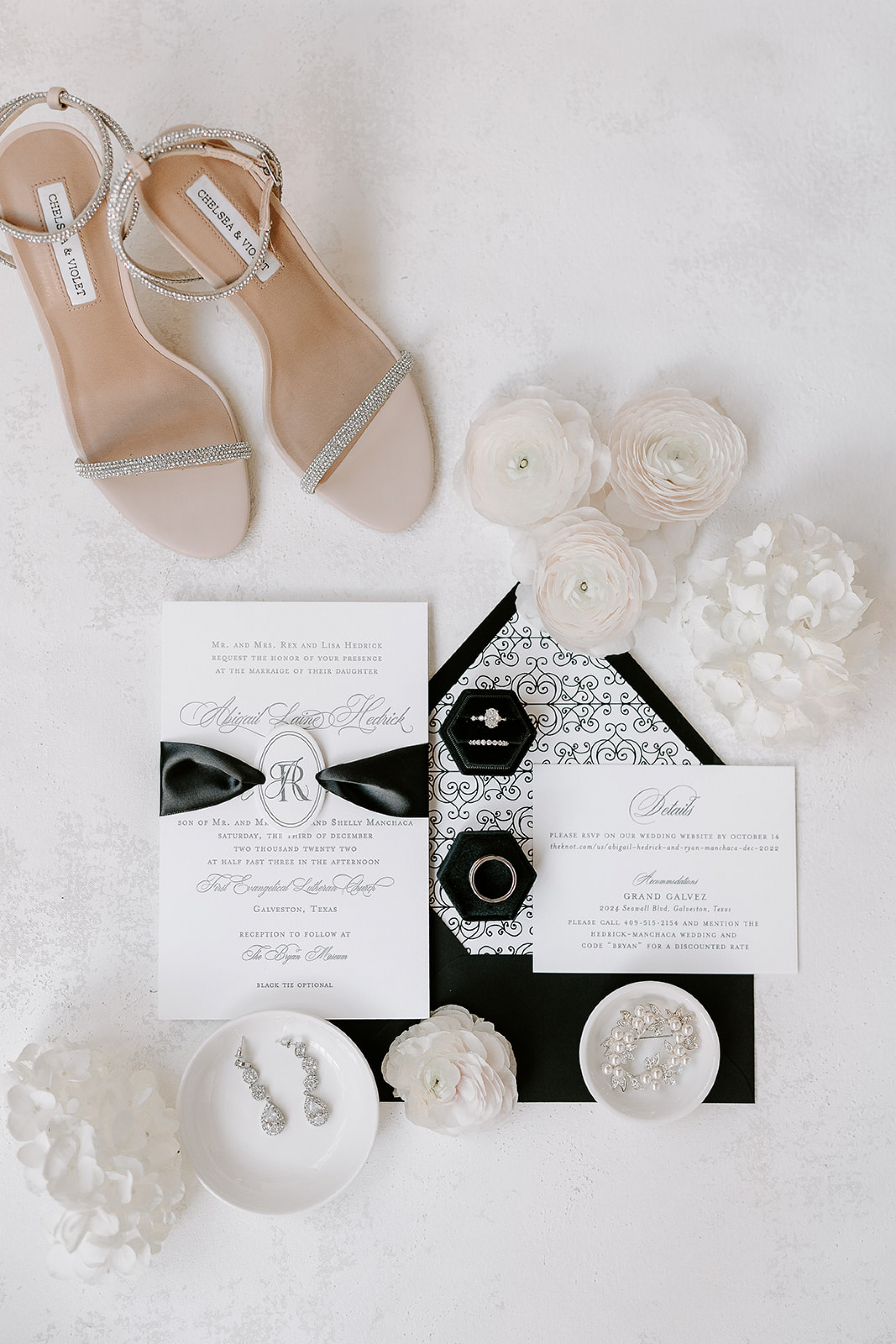 Abigail and Ryan’s Elegant Wedding at the Bryan Museum, Galveston photo