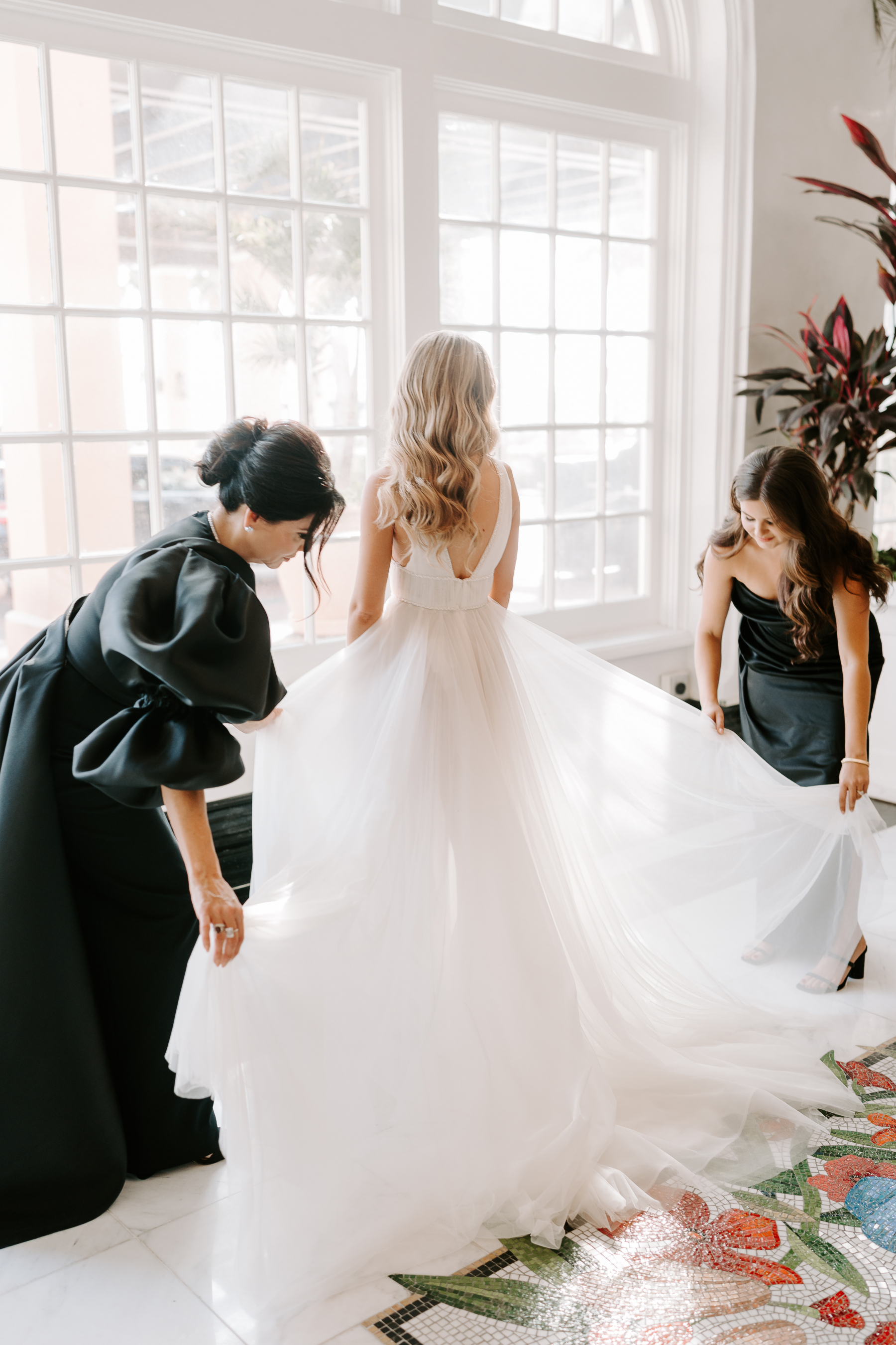 Abigail and Ryan’s Elegant Wedding at the Bryan Museum, Galveston photo