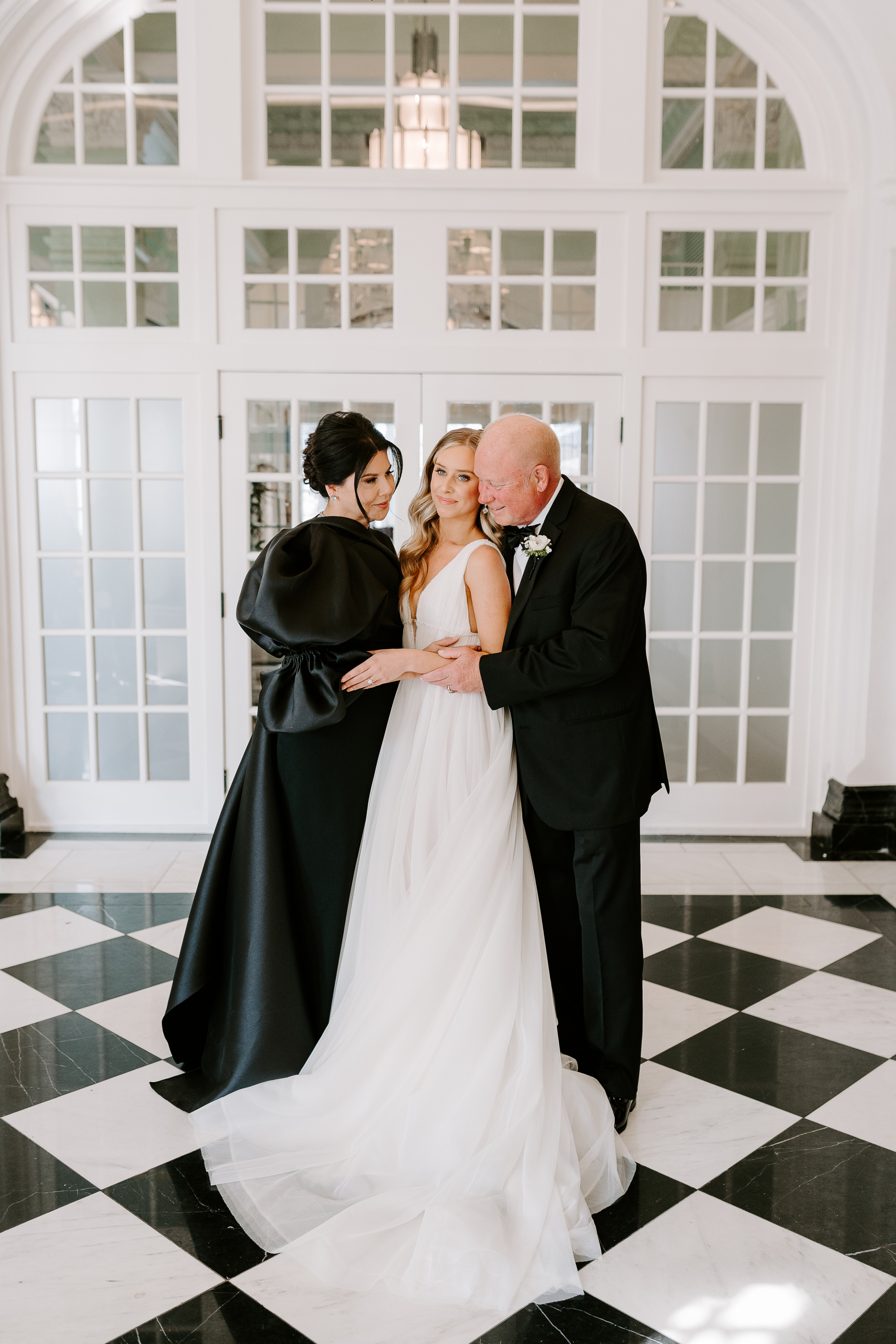 Abigail and Ryan’s Elegant Wedding at the Bryan Museum, Galveston photo