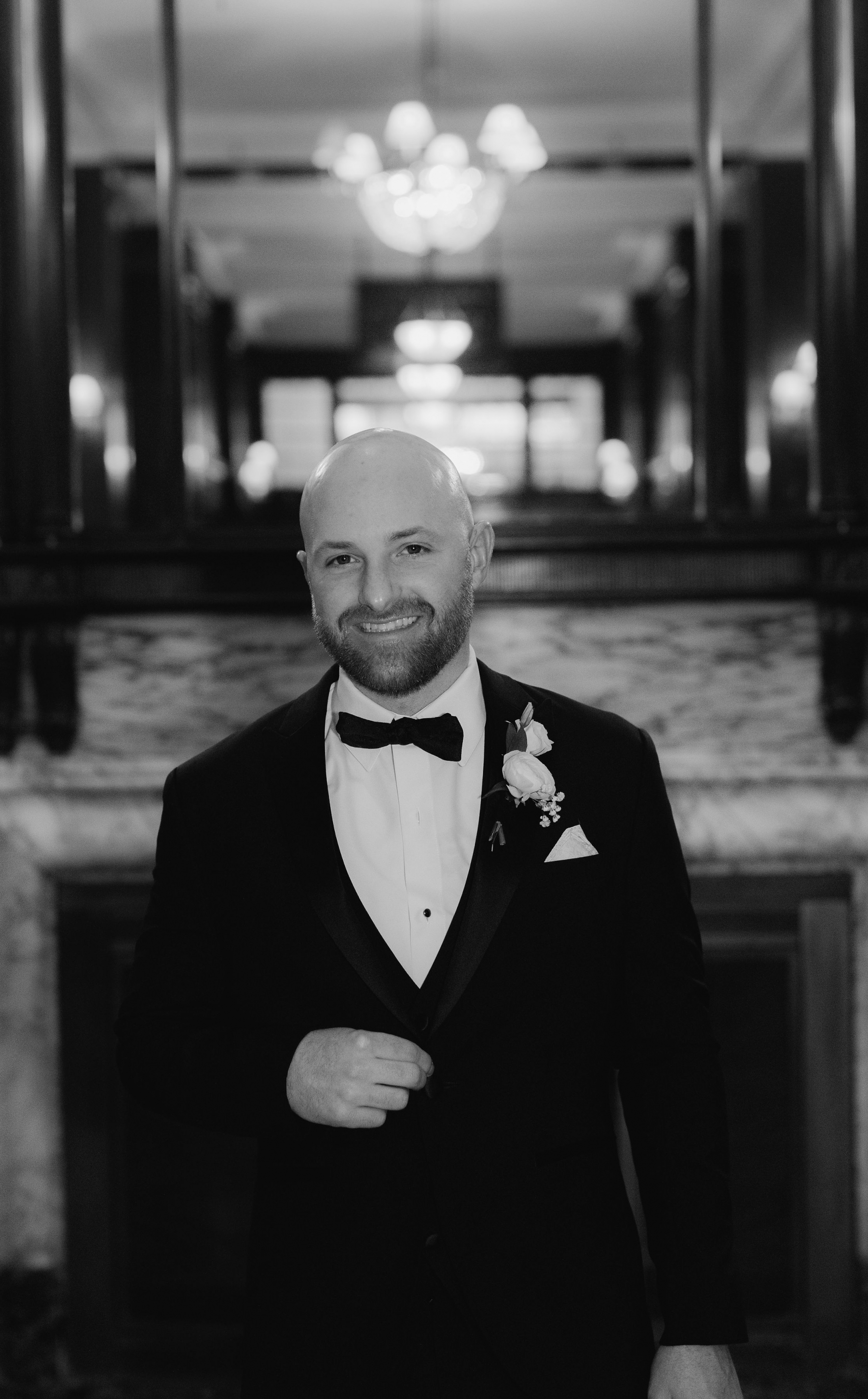 Intimate Elegance: Jenelle &amp; Andrew's Modern Wedding  photo