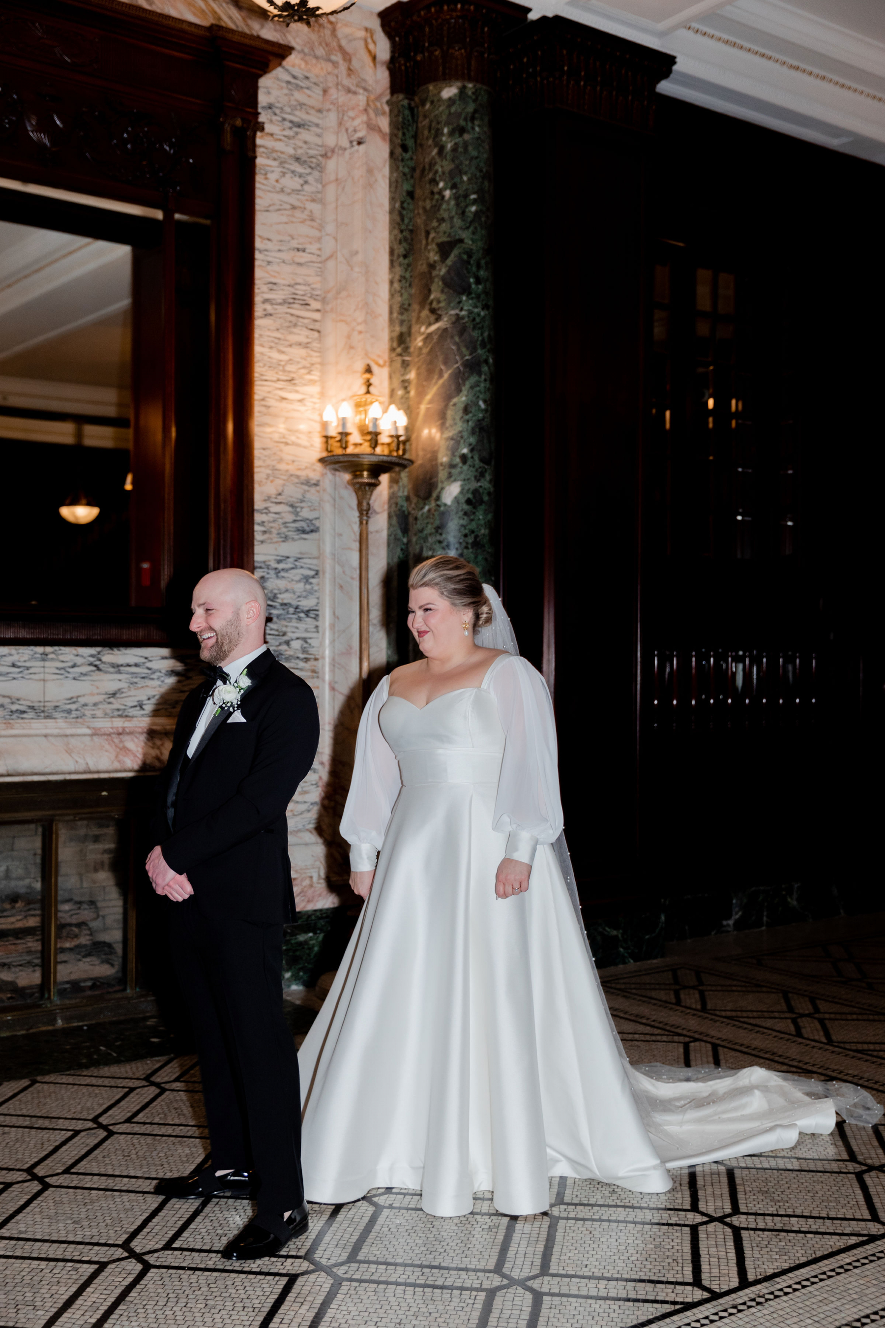 Intimate Elegance: Jenelle &amp; Andrew's Modern Wedding  photo