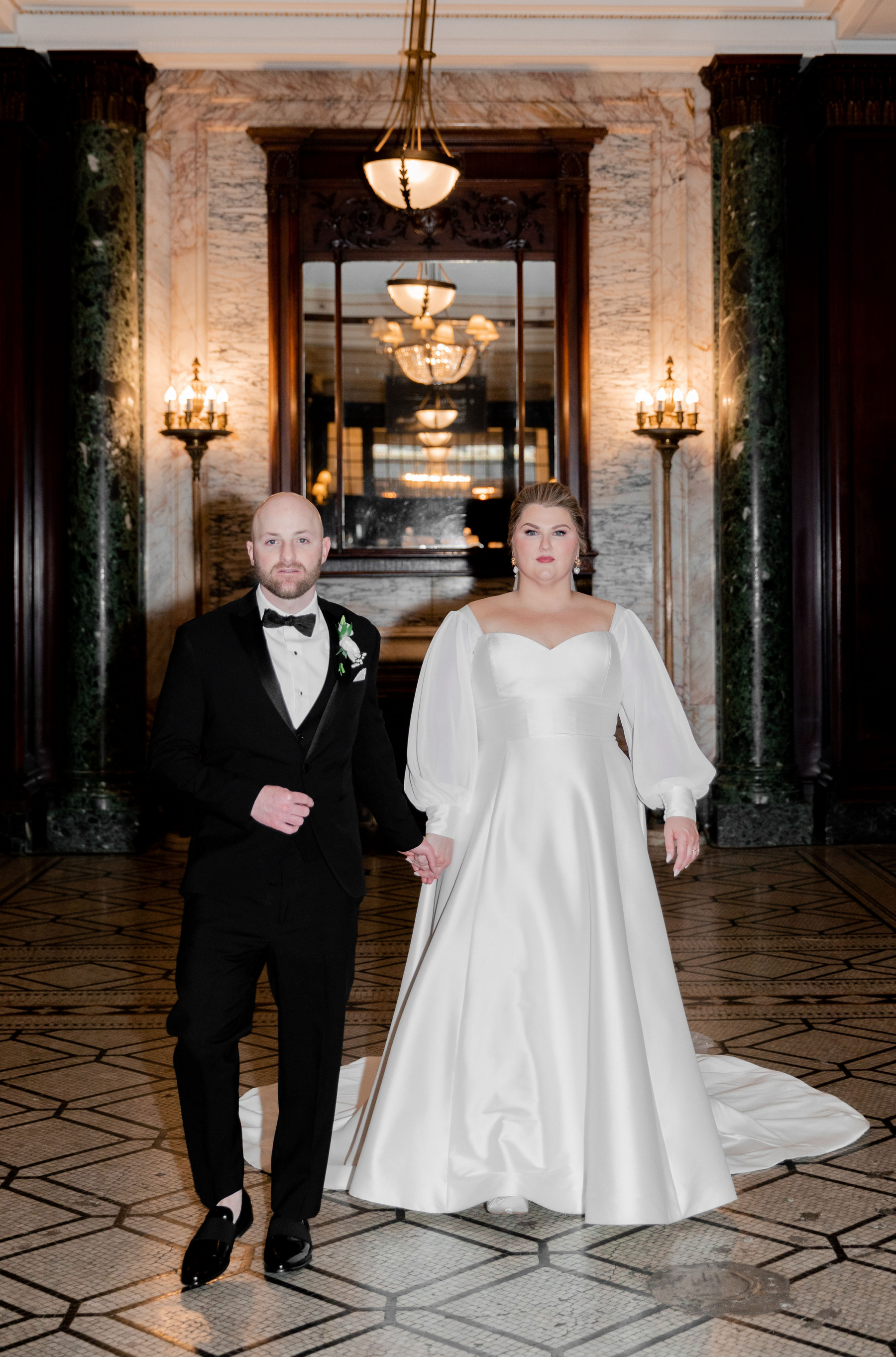 Intimate Elegance: Jenelle &amp; Andrew's Modern Wedding  photo