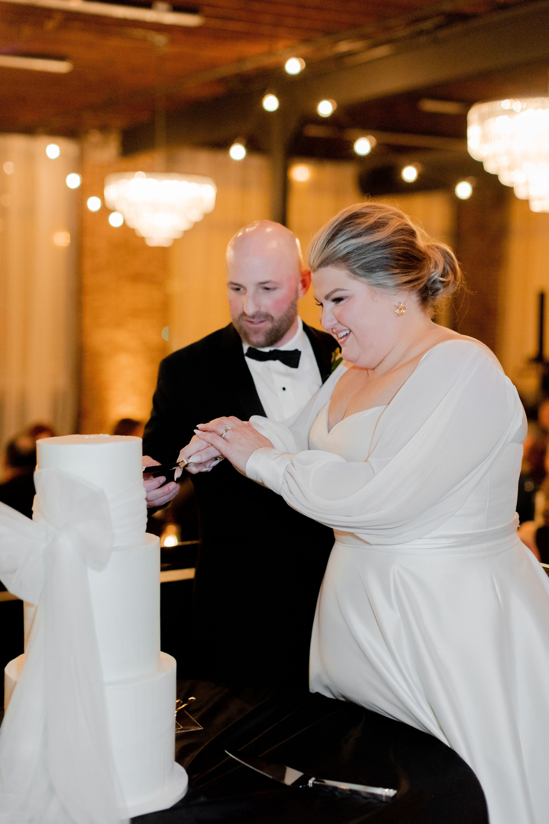 Intimate Elegance: Jenelle &amp; Andrew's Modern Wedding  photo
