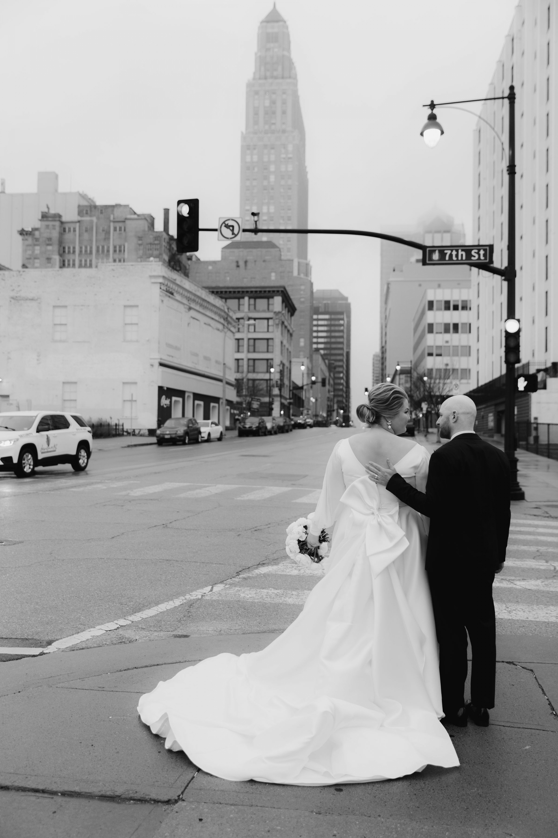 Intimate Elegance: Jenelle &amp; Andrew's Modern Wedding  photo