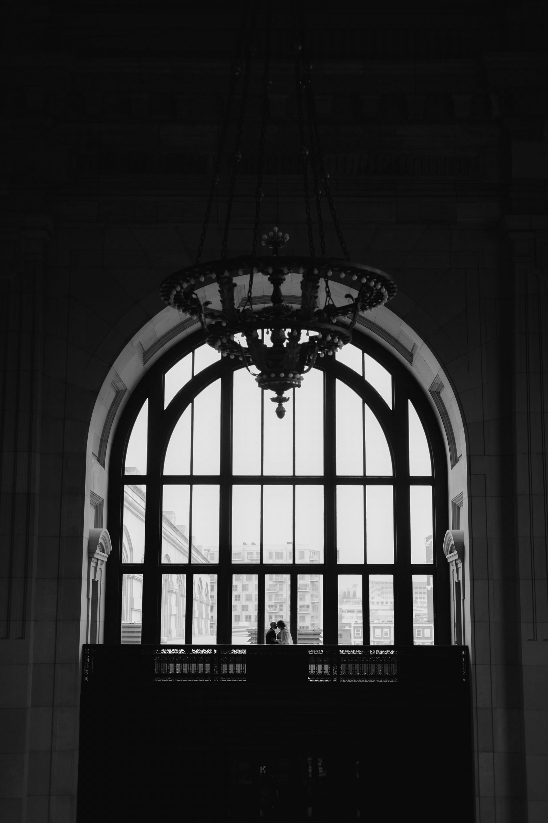 Intimate Elegance: Jenelle &amp; Andrew's Modern Wedding  photo