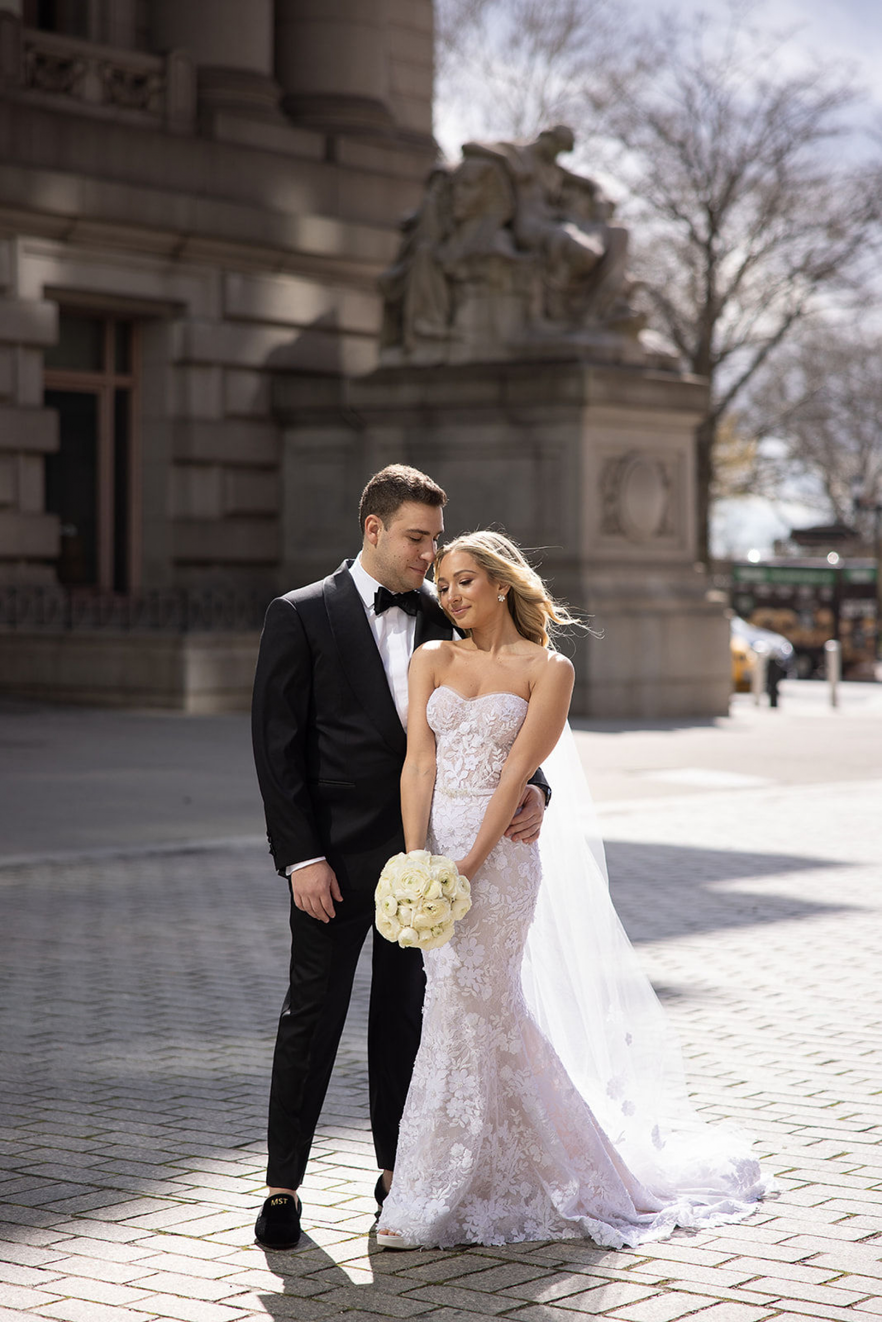A Timeless Affair: Max &amp; Ashley's Classic Wedding at Cipriani photo