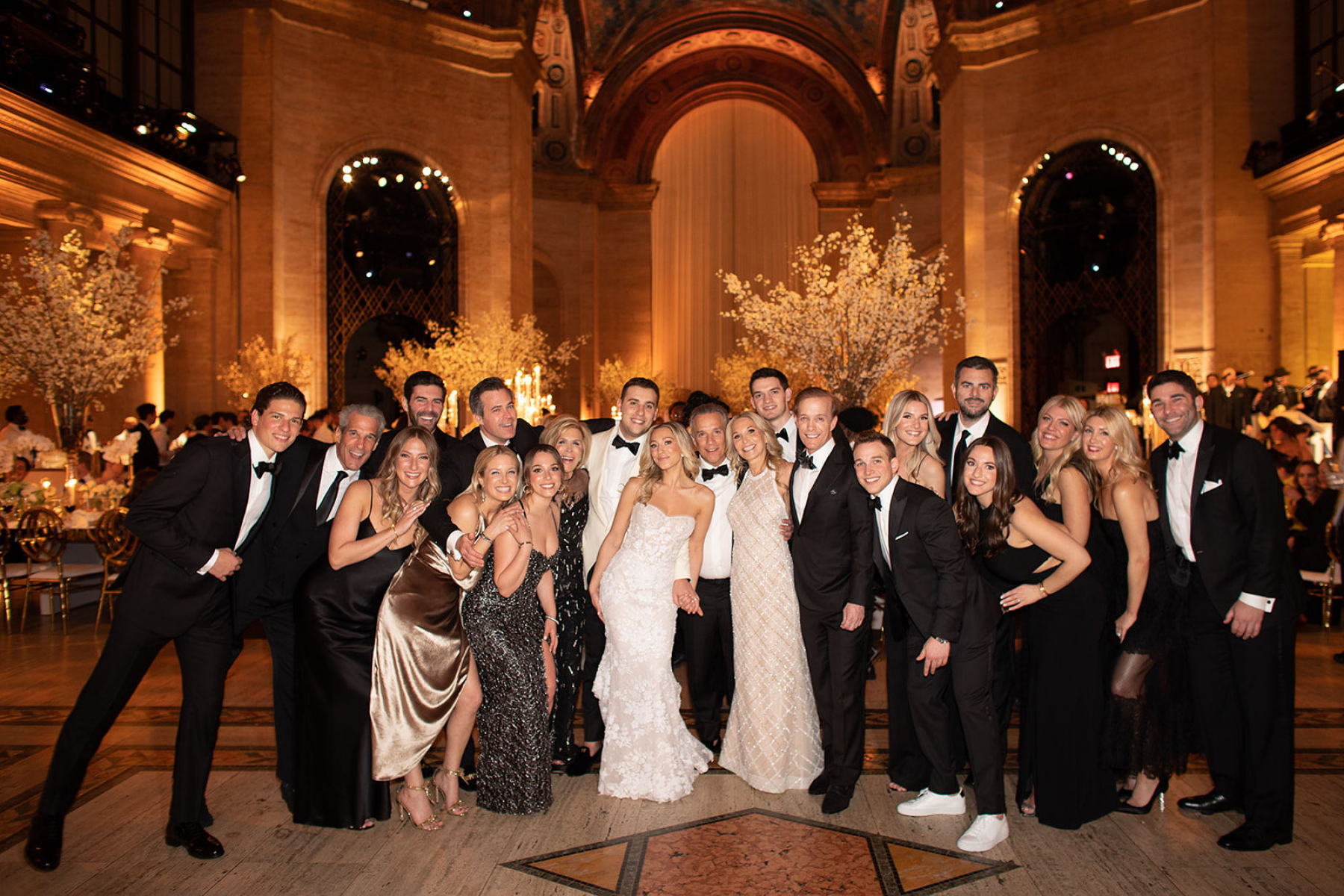 A Timeless Affair: Max &amp; Ashley's Classic Wedding at Cipriani photo
