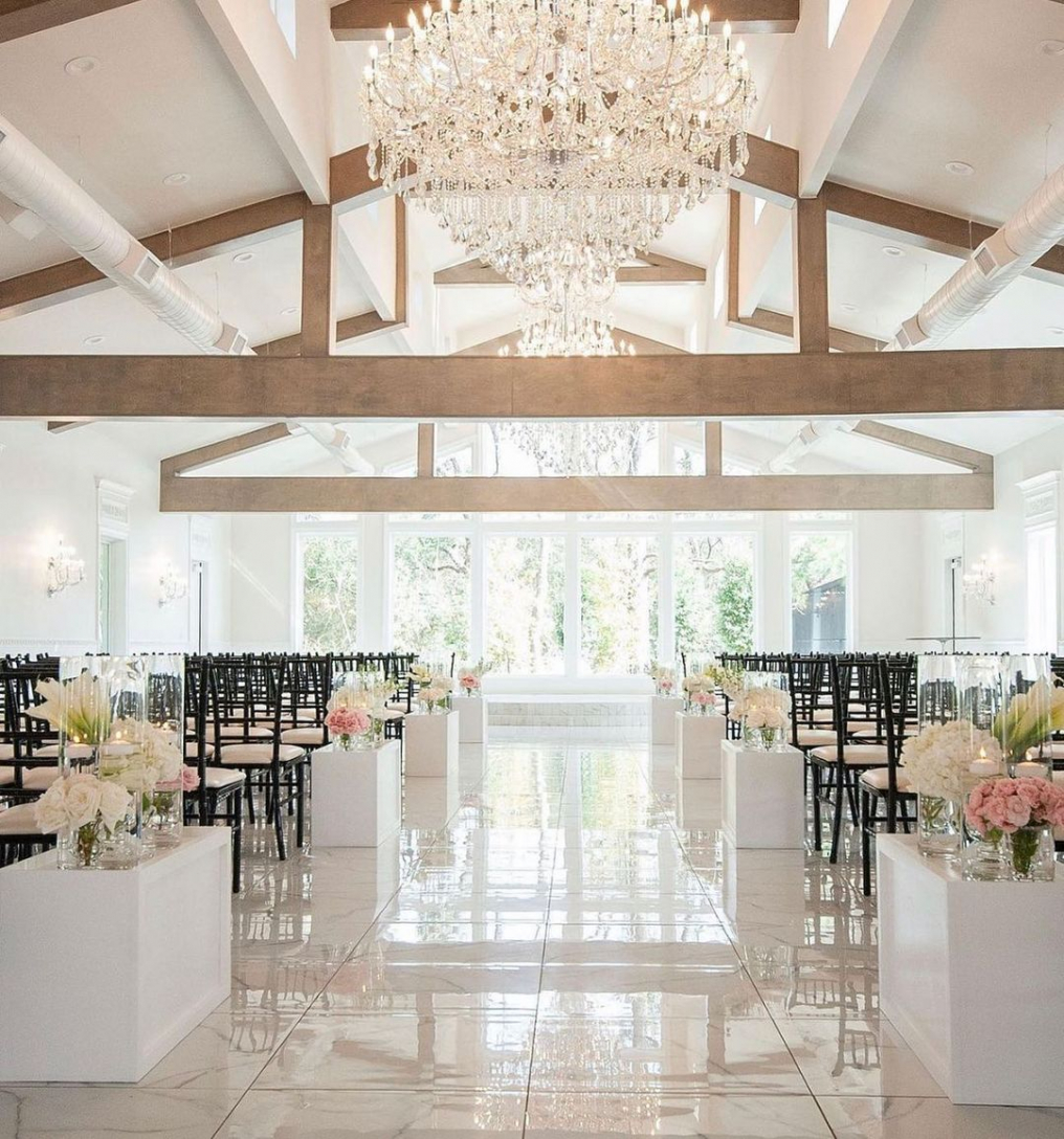 Sandlewood Manor