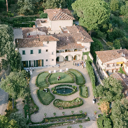 Villa Il Garofalo Venue | About