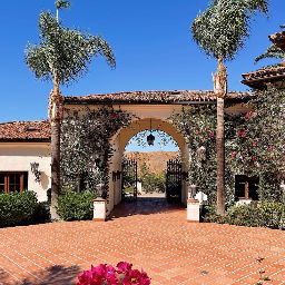 Hummingbird Nest Venue | About