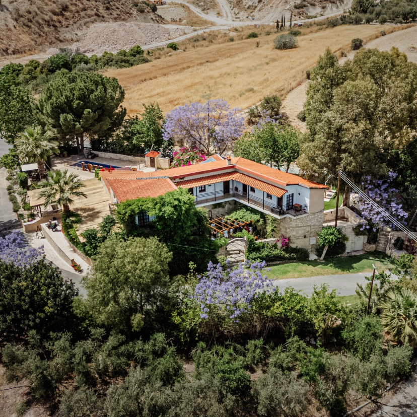 Vasilias Nikoklis Inn Venues