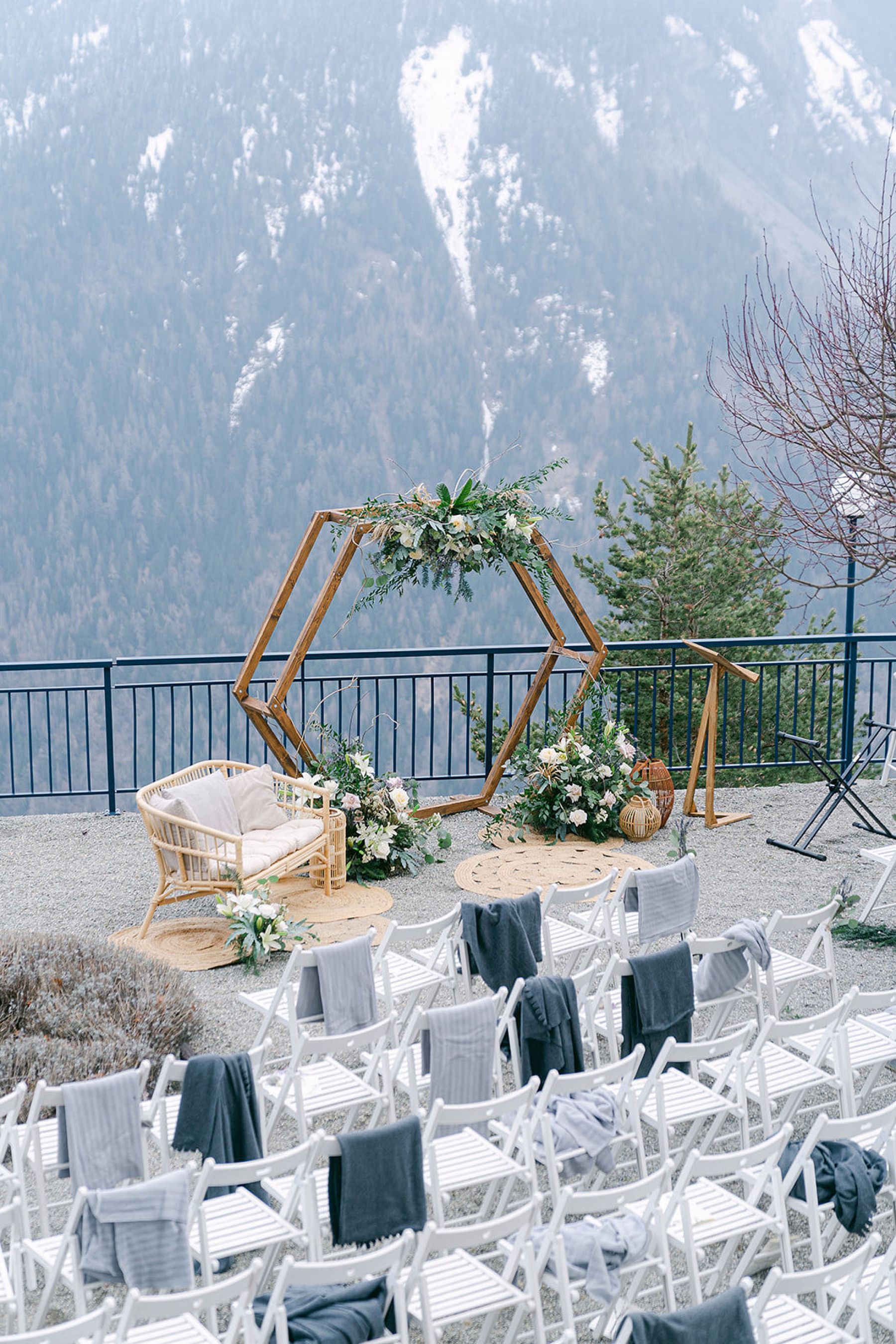 Vintage Elegance in the Swiss Alps: Ayla &amp; Jack's Bespoke Wedding at Hotel Splendide photo