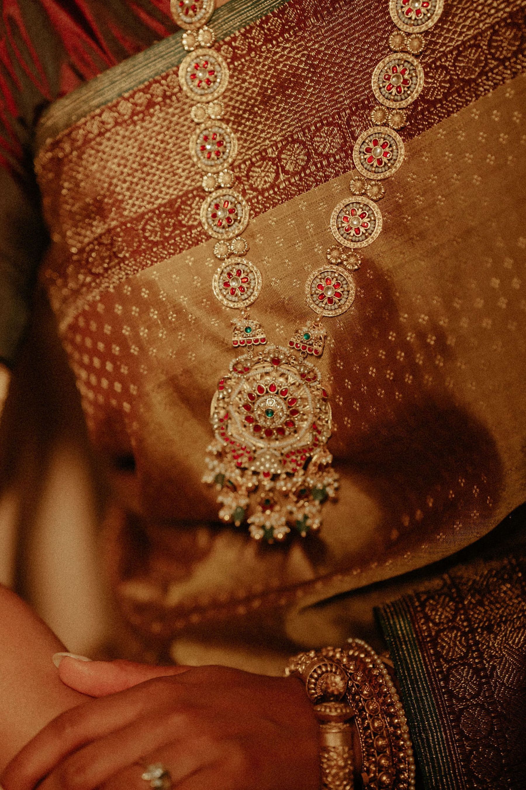  A Greenhouse Romance: Sinthura and Kavithan's Tamil Wedding at Quarry Lion Golf Resort photo