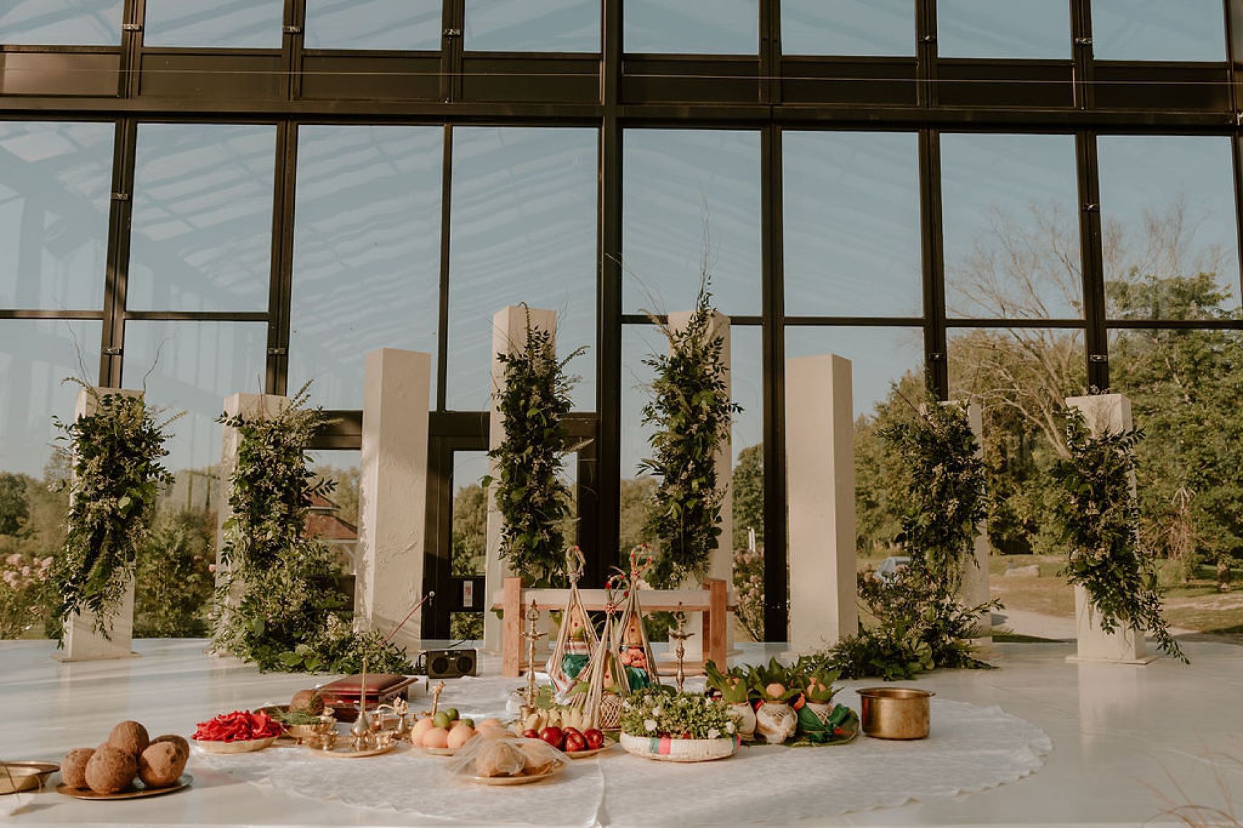  A Greenhouse Romance: Sinthura and Kavithan's Tamil Wedding at Quarry Lion Golf Resort photo