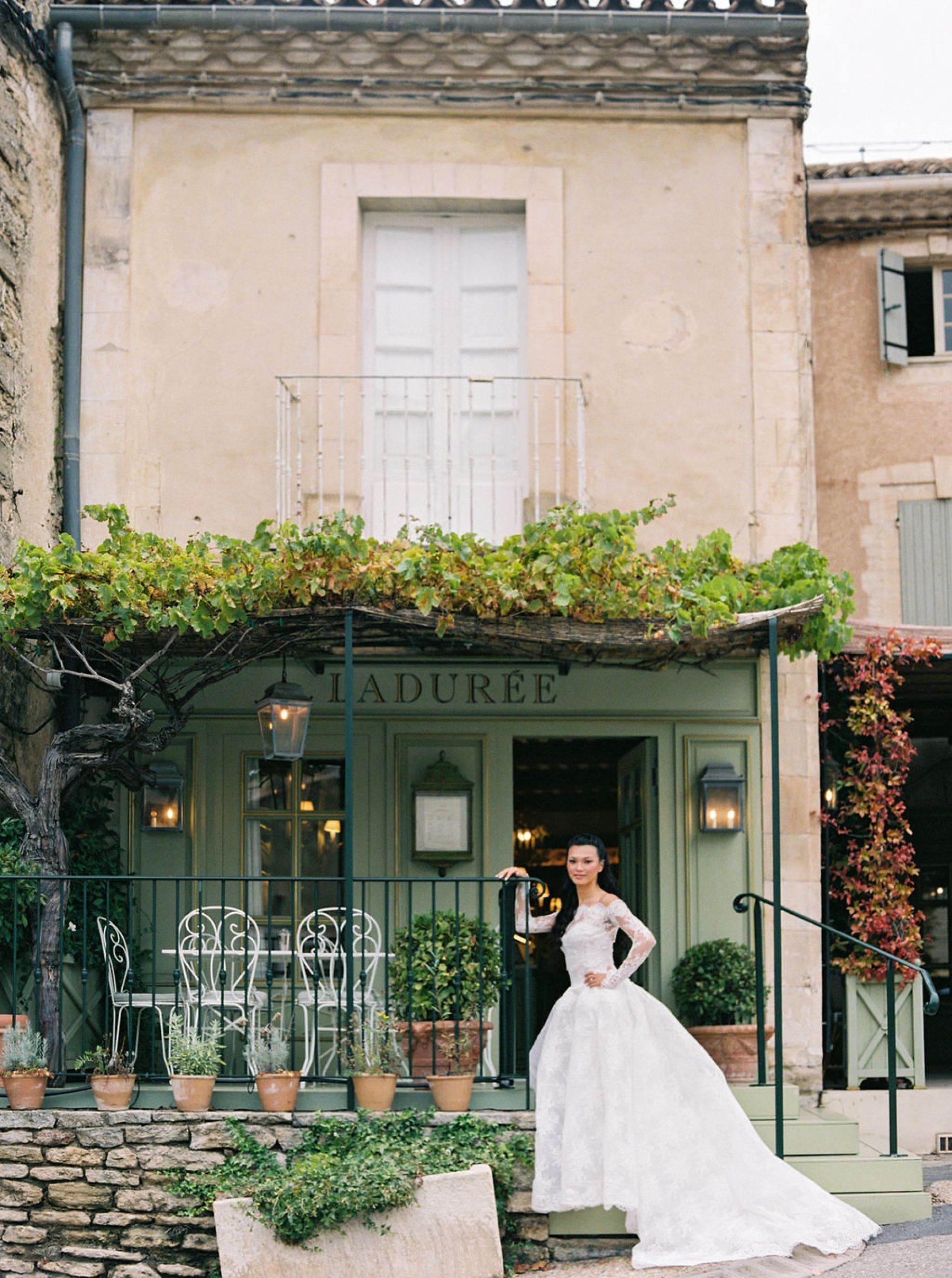 Blue Hues and 'I Do's': Annie and Sean's South of France Wedding at Airelles Gordes, La Bastide photo