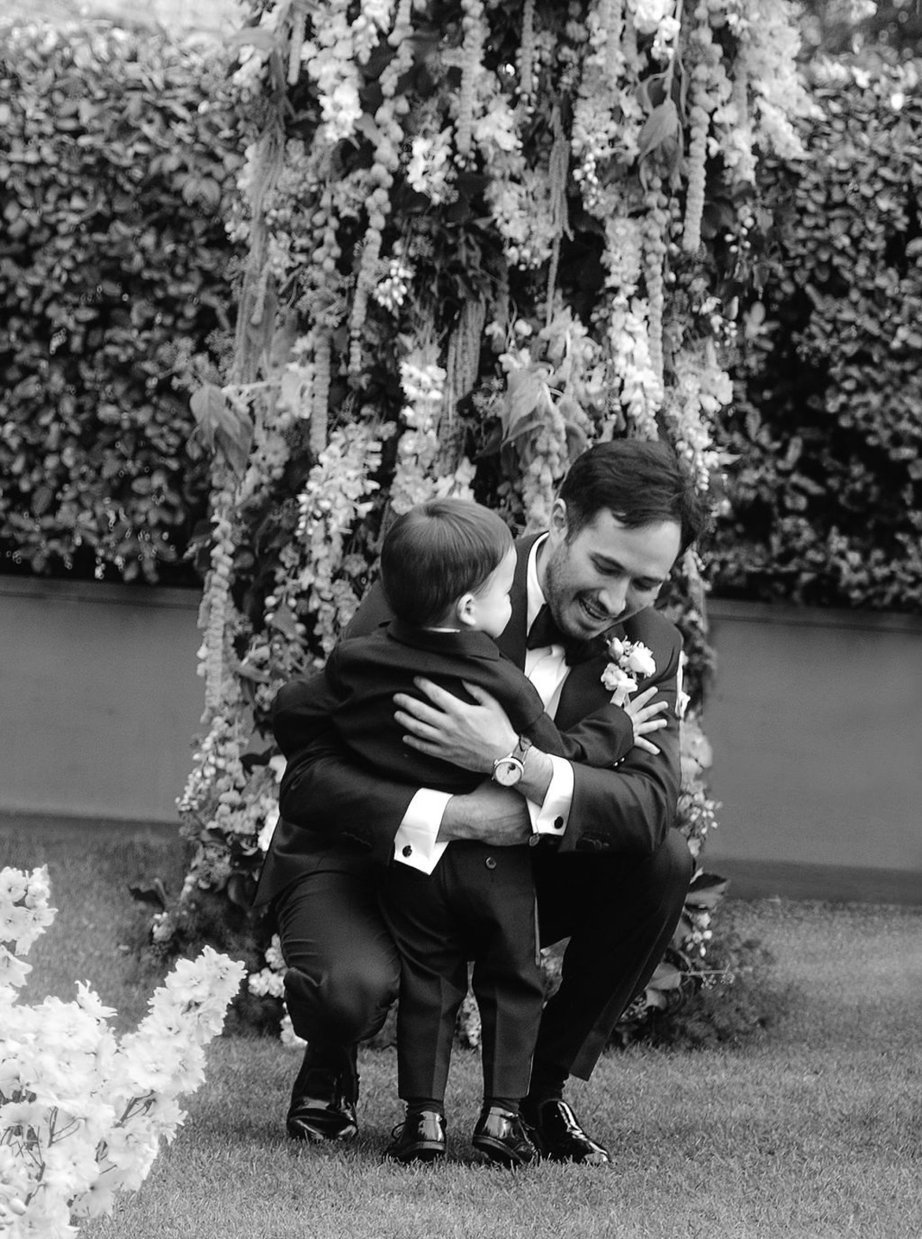 Blue Hues and 'I Do's': Annie and Sean's South of France Wedding at Airelles Gordes, La Bastide photo