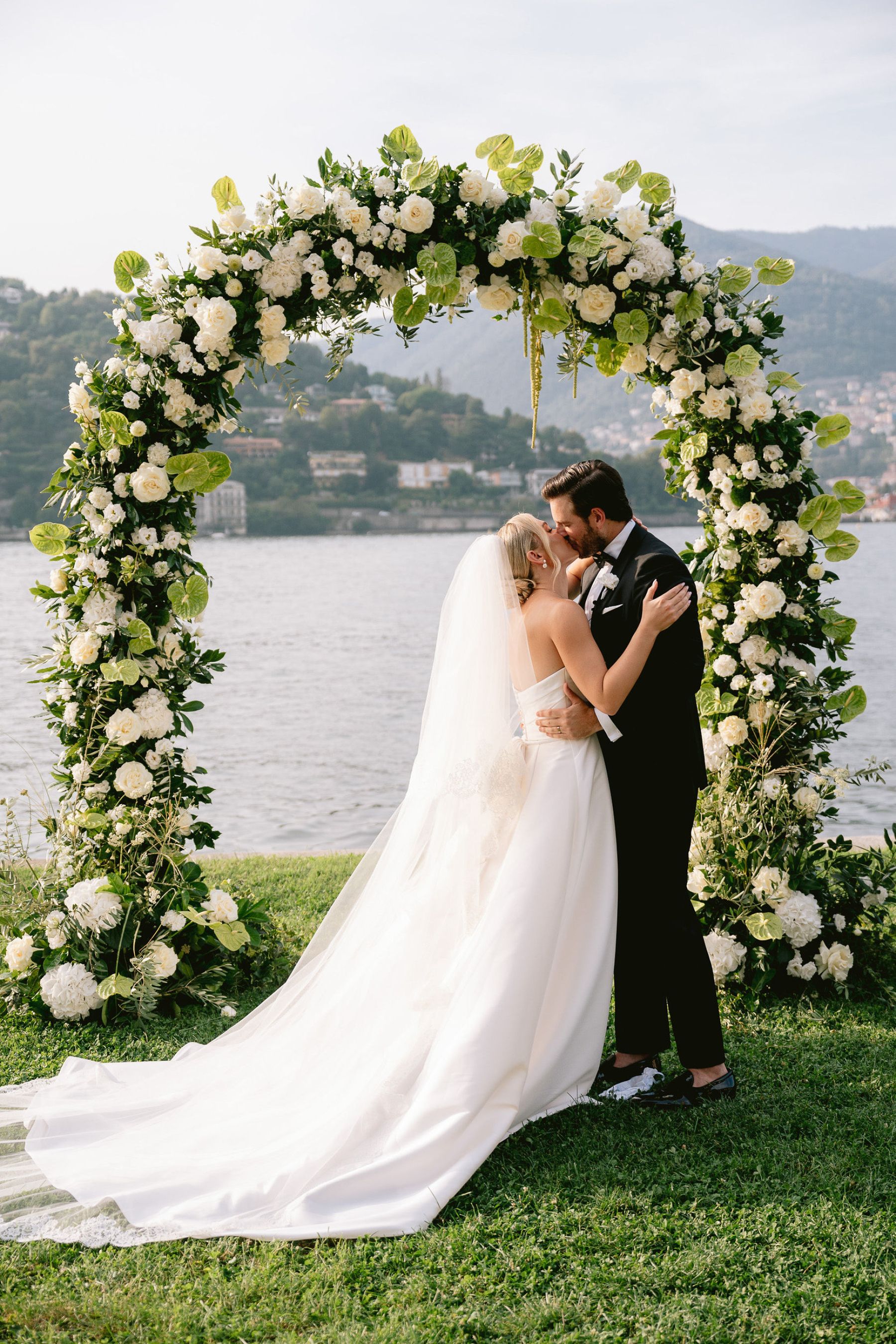 Caroline &amp; Jason's Italian Romance: Dream Wedding at Villa Geno photo