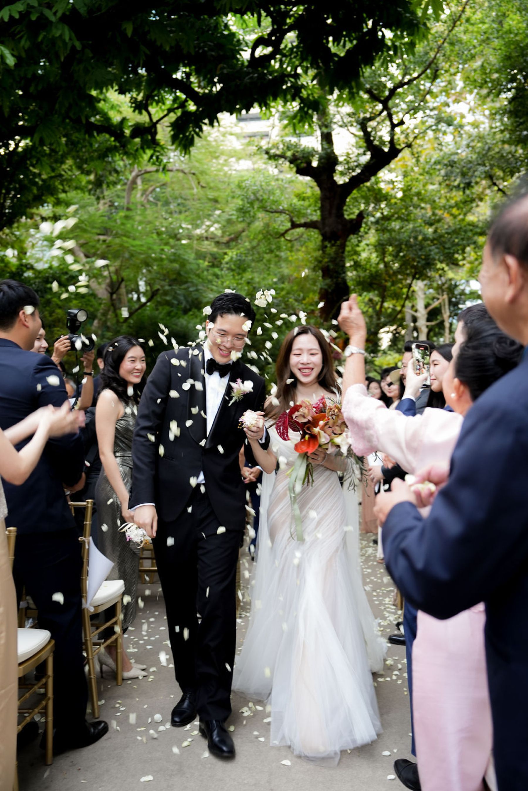 Under the Tree: Loreta and Thasit’s Enchanting Bangkok Wedding at Nai Lert Park photo